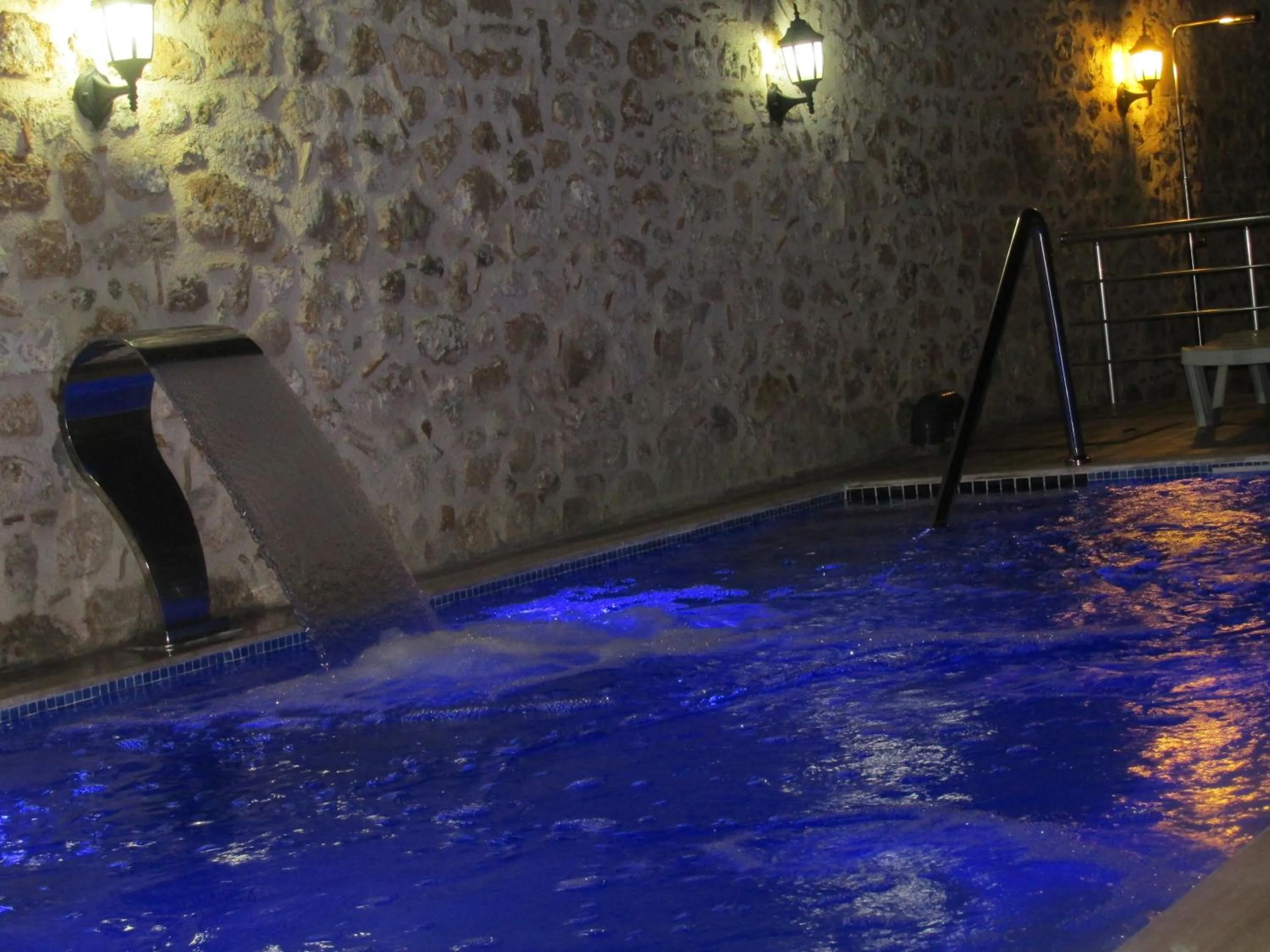 Swimming pool in Sabah Pansiyon