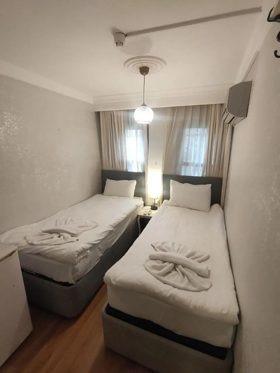 Bed in Hotel Antique