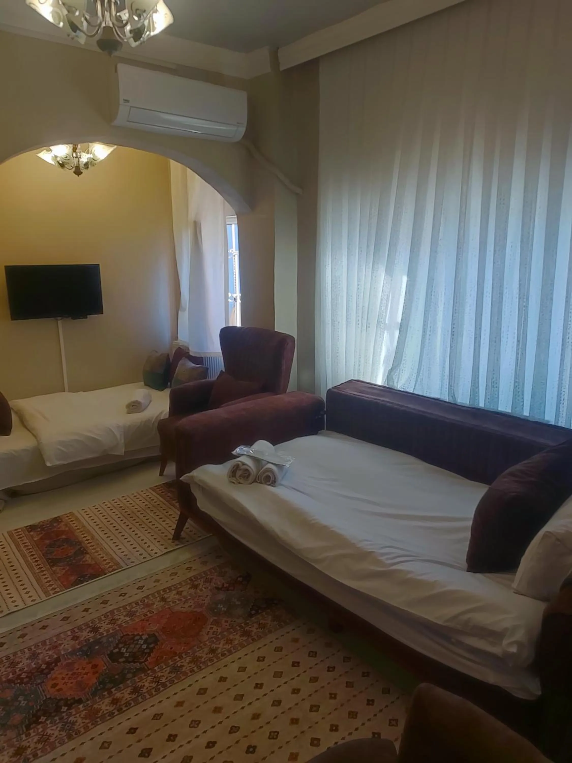 Bed in Hotel Antique