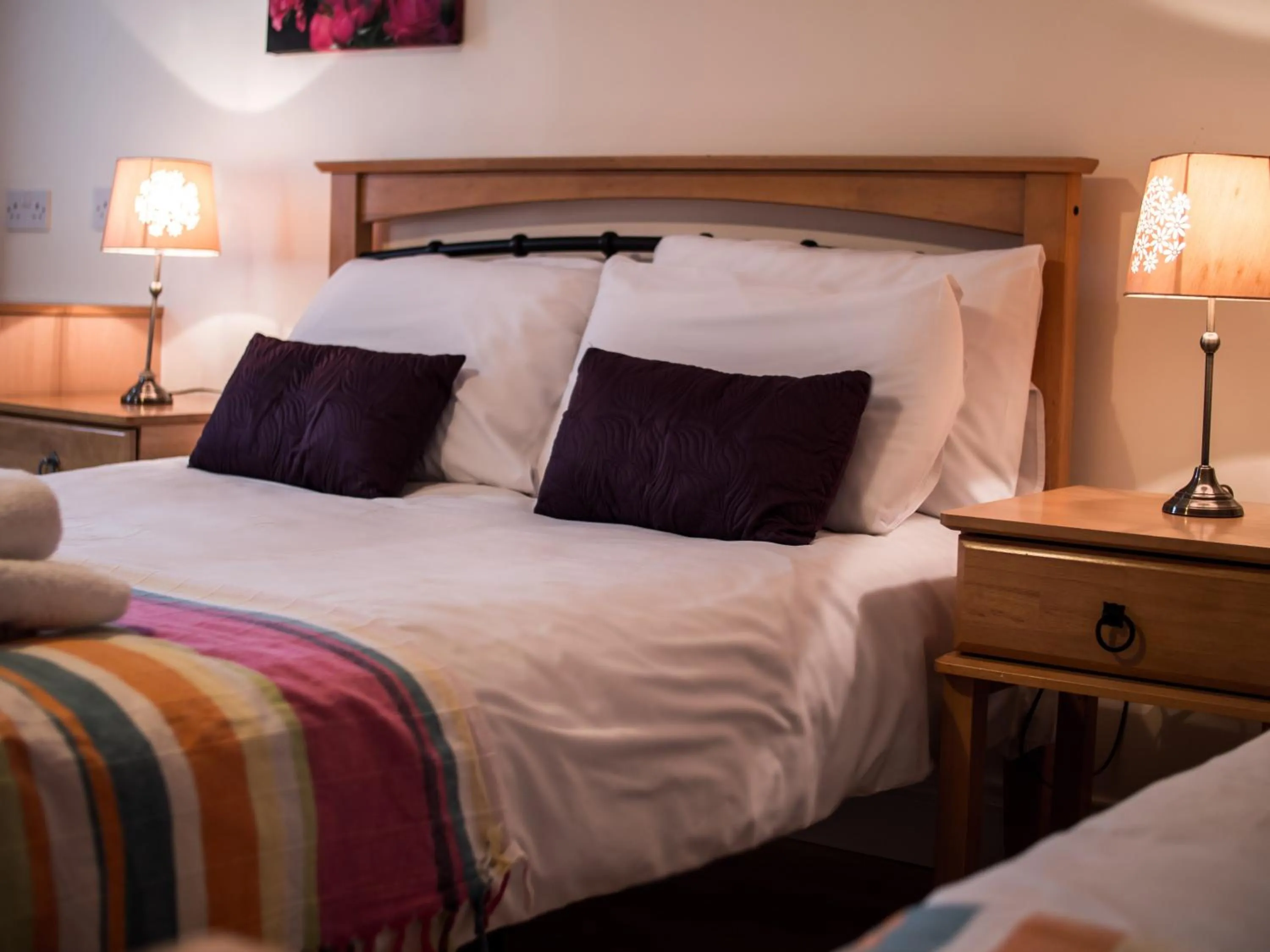 Bed in Donegan Court Aparthotel