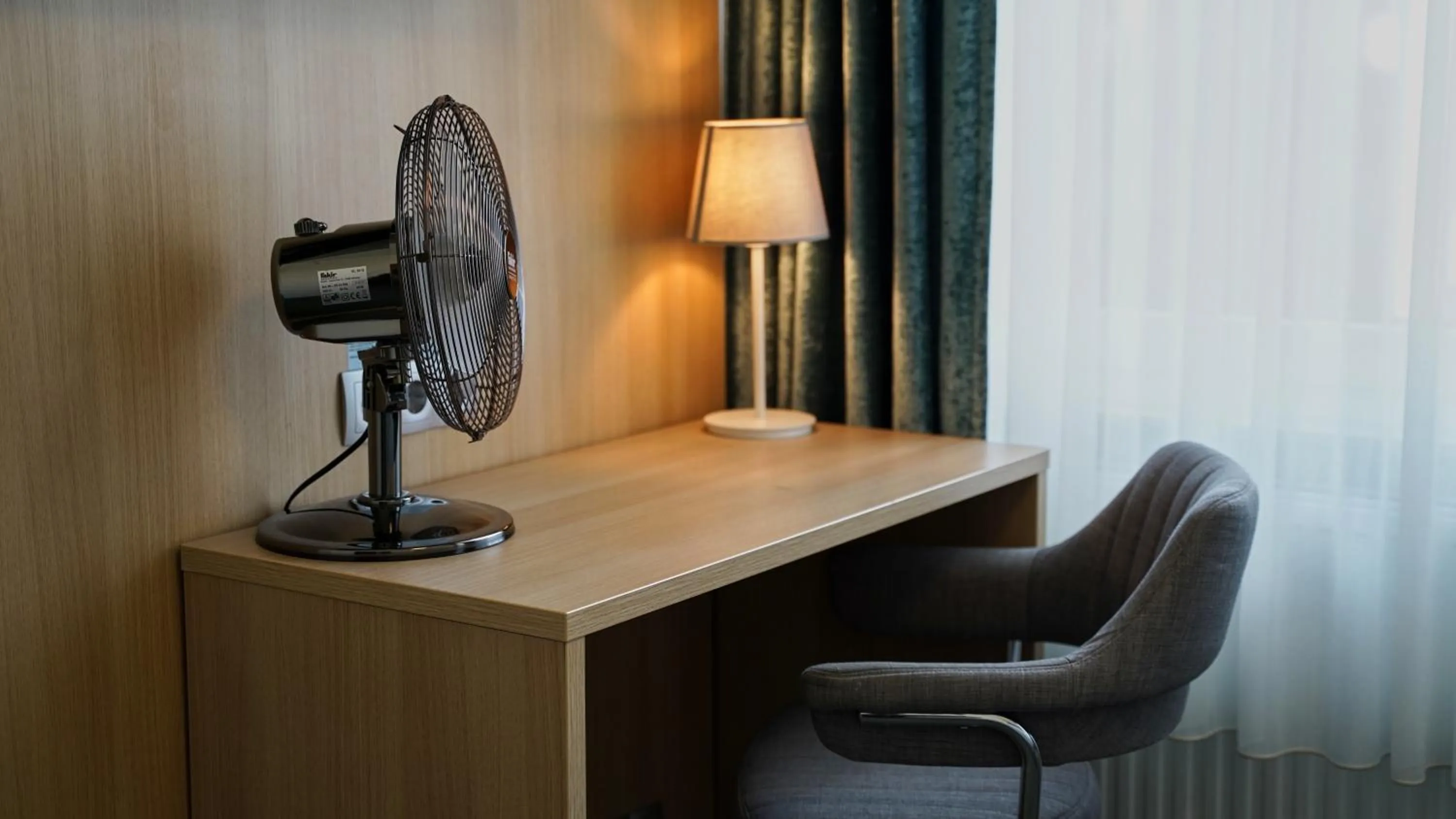 Photo of the whole room in NP Hotel Königshof