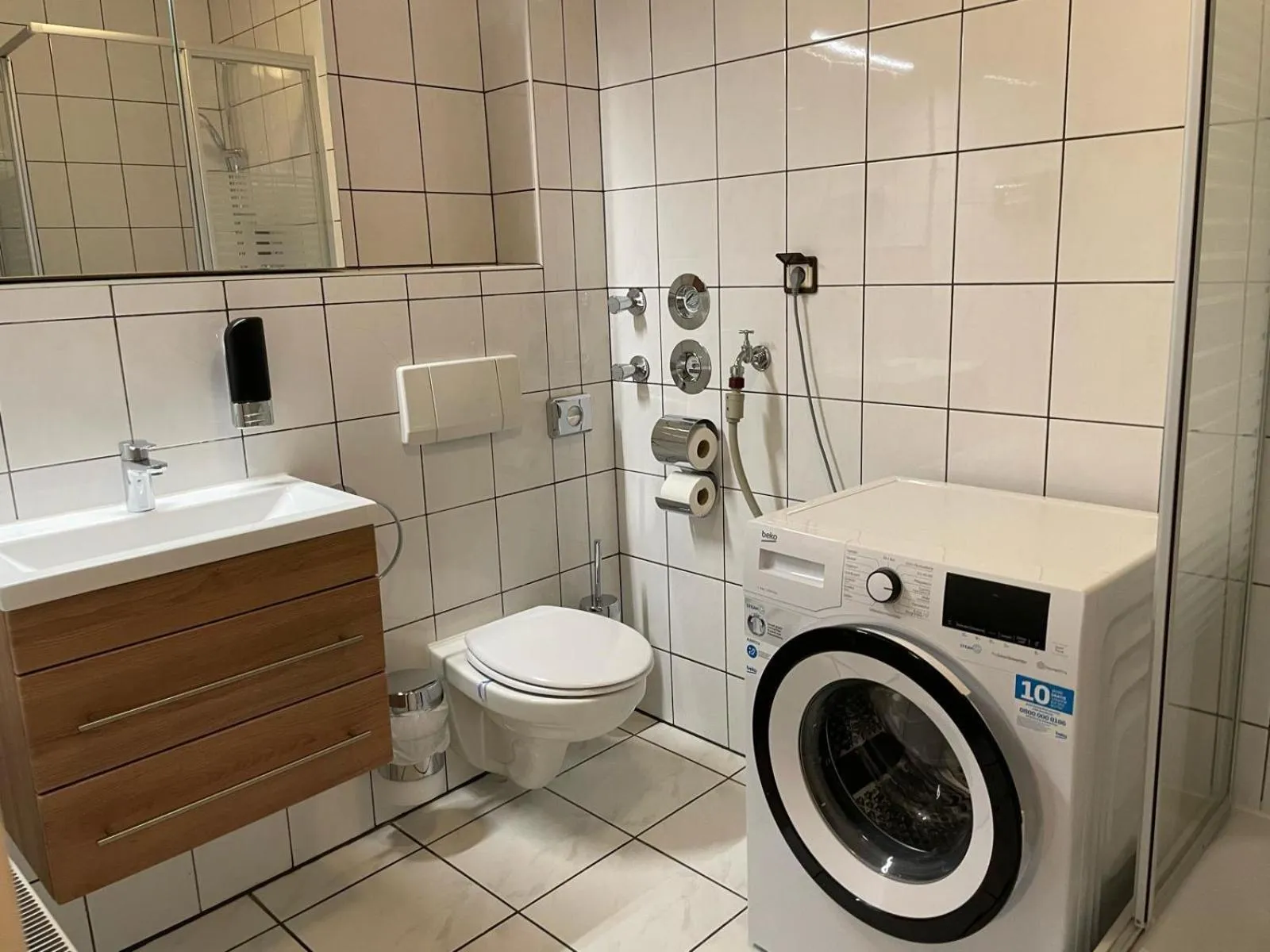 Bathroom in NP Hotel Königshof