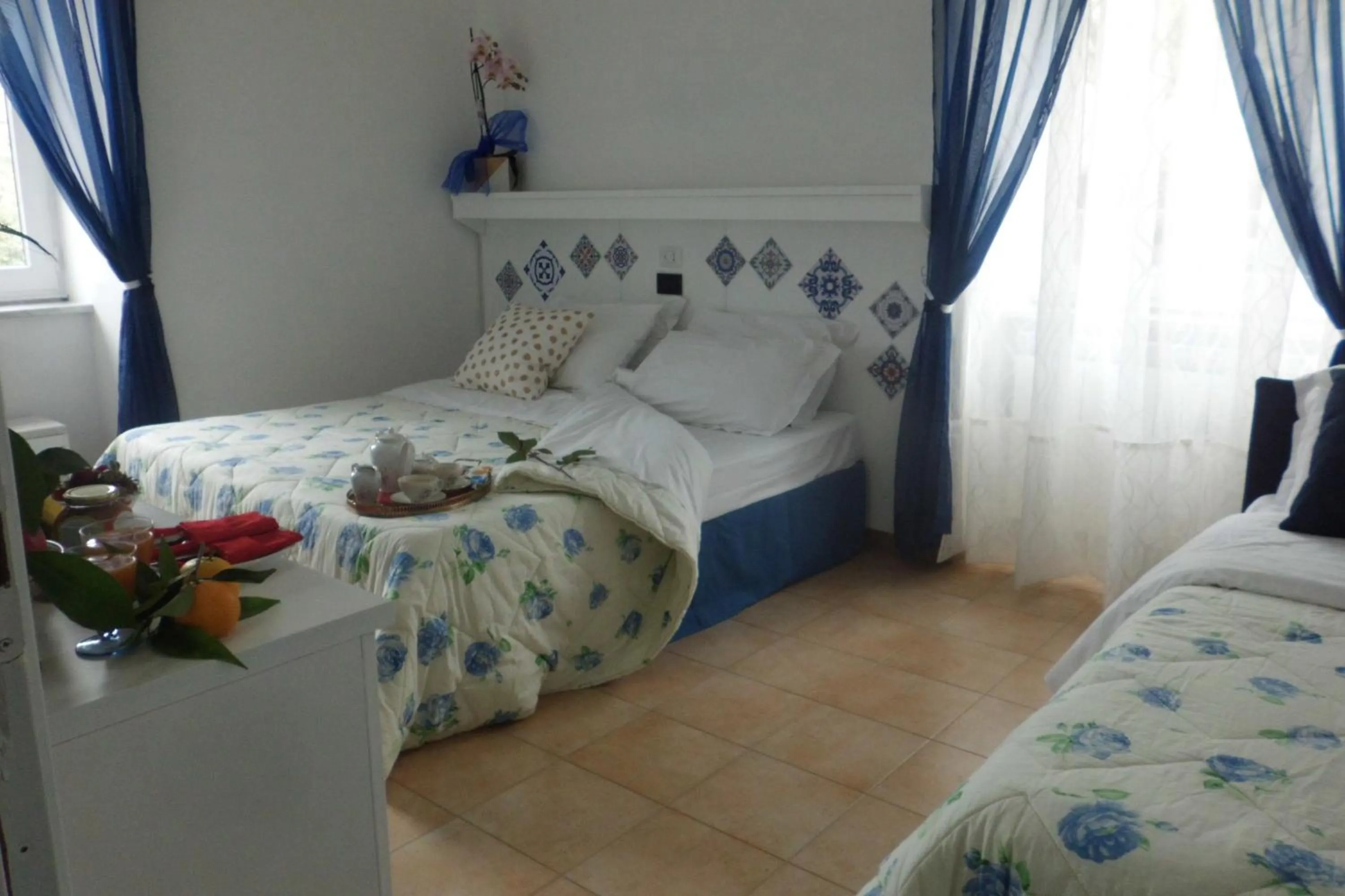 Photo of the whole room, Bed in Oasi Madre della Pace