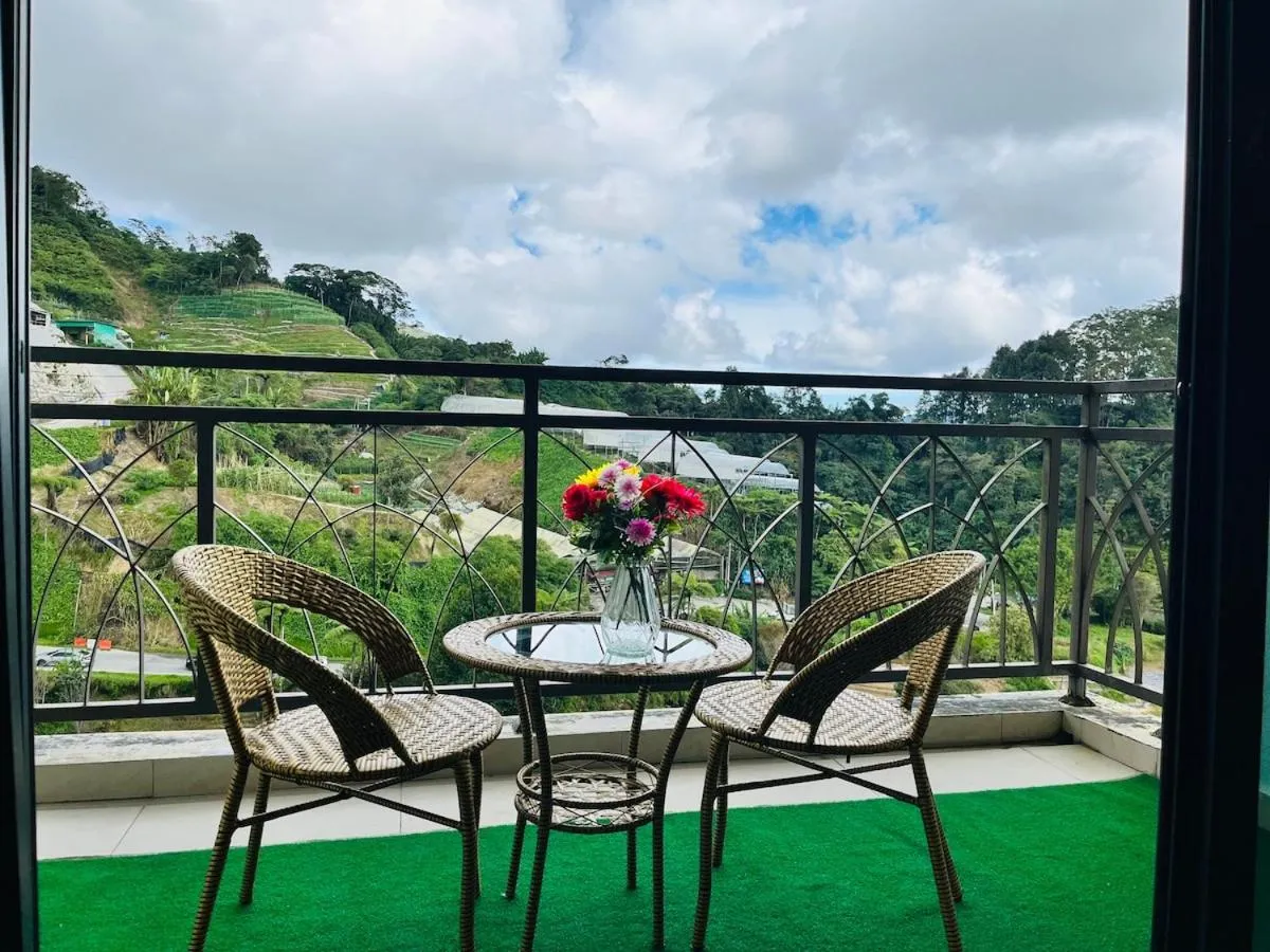 Balcony/Terrace in Nova Mountain n Sunrise view Hilltop Hotel Apartment in Cameron Highlands