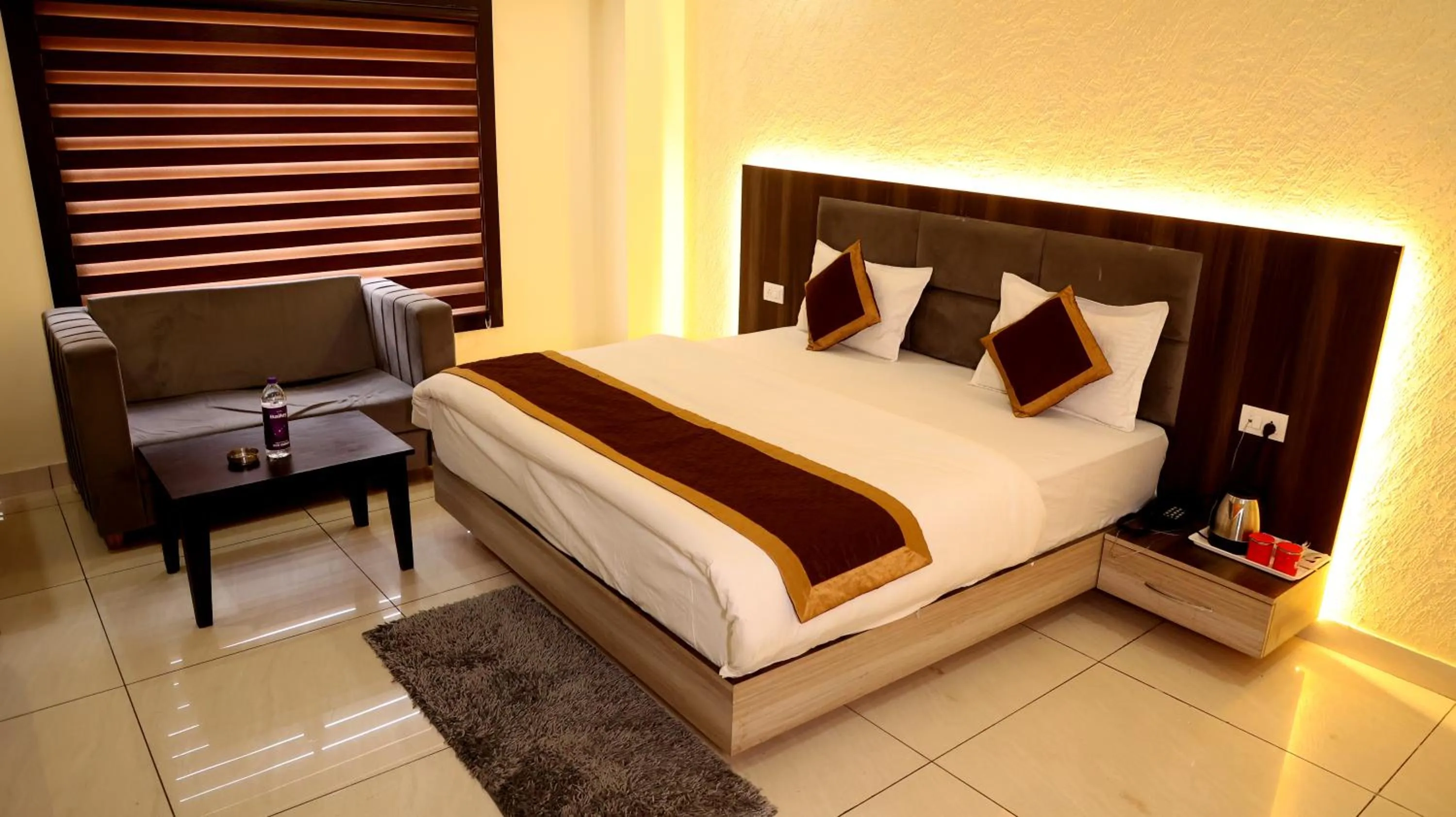 Bed in Hotel Blue Pine