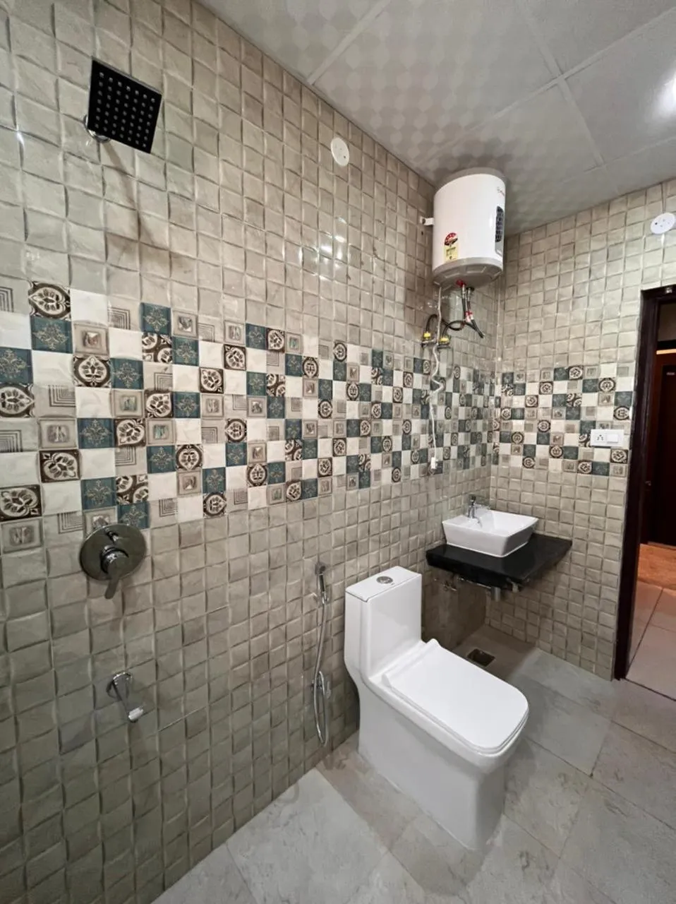 Bathroom in Hotel Blue Pine