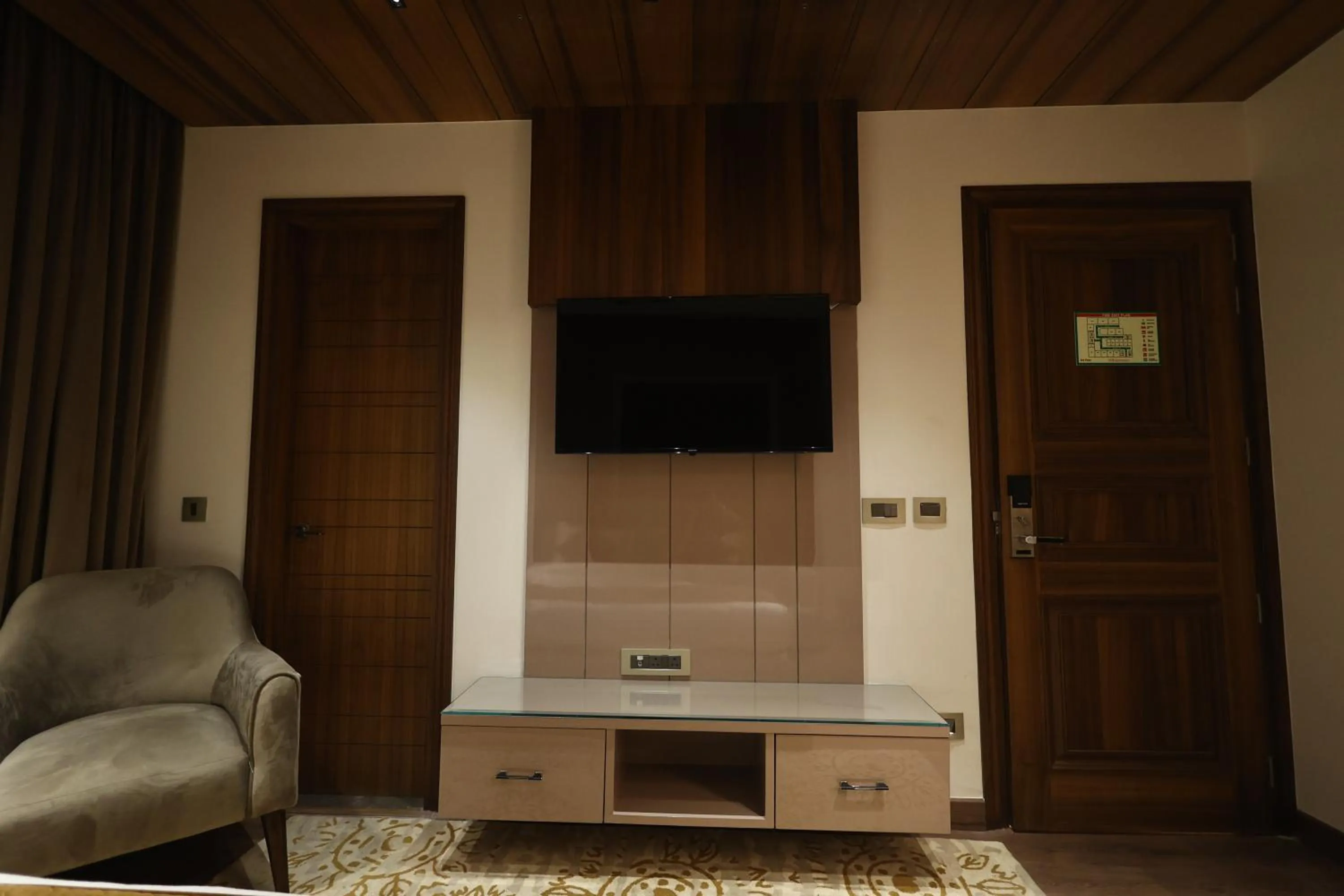 TV and multimedia in The Ramayana Hotel, Ayodhya