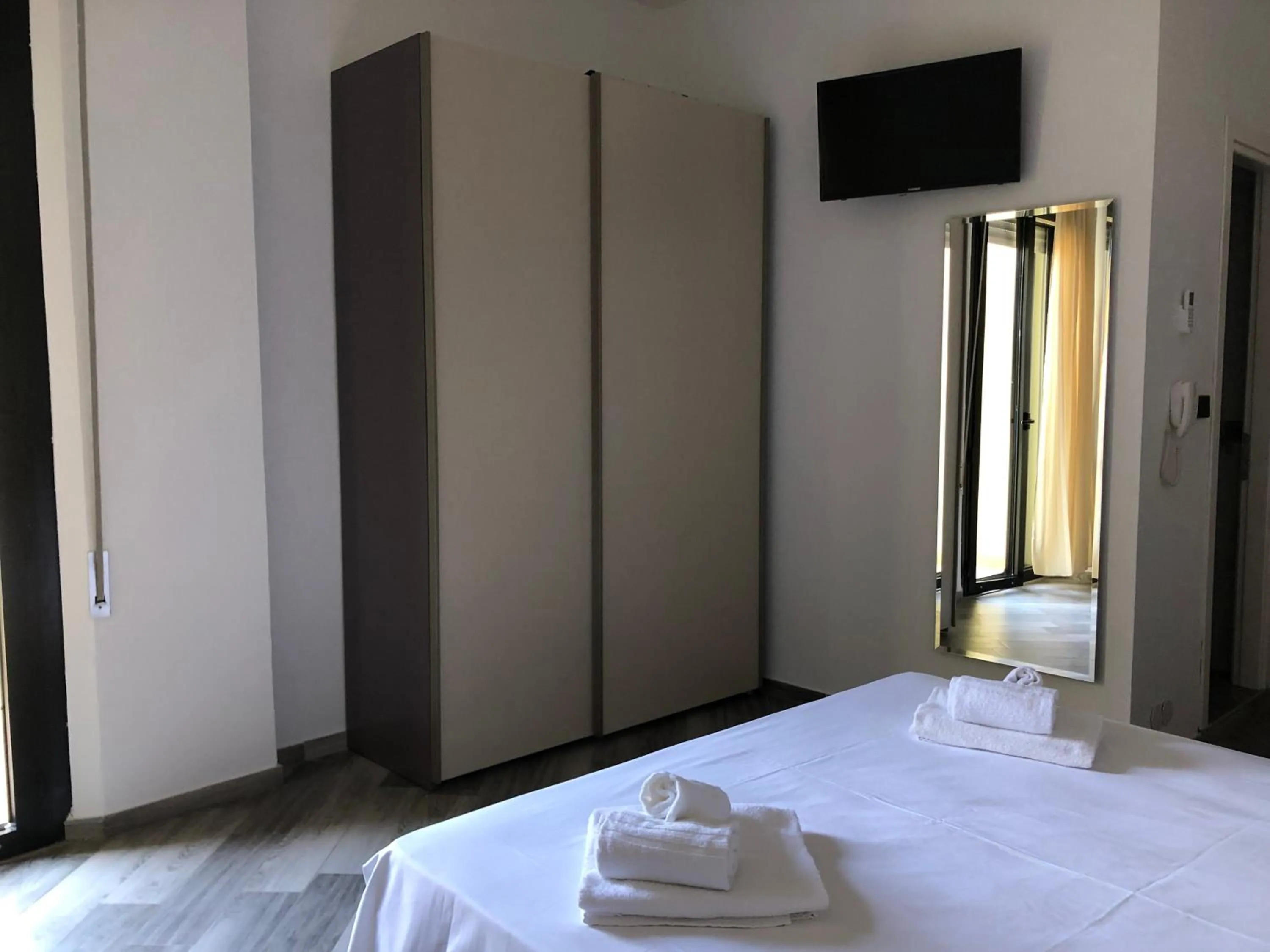 TV and multimedia in Vinsea Hotel