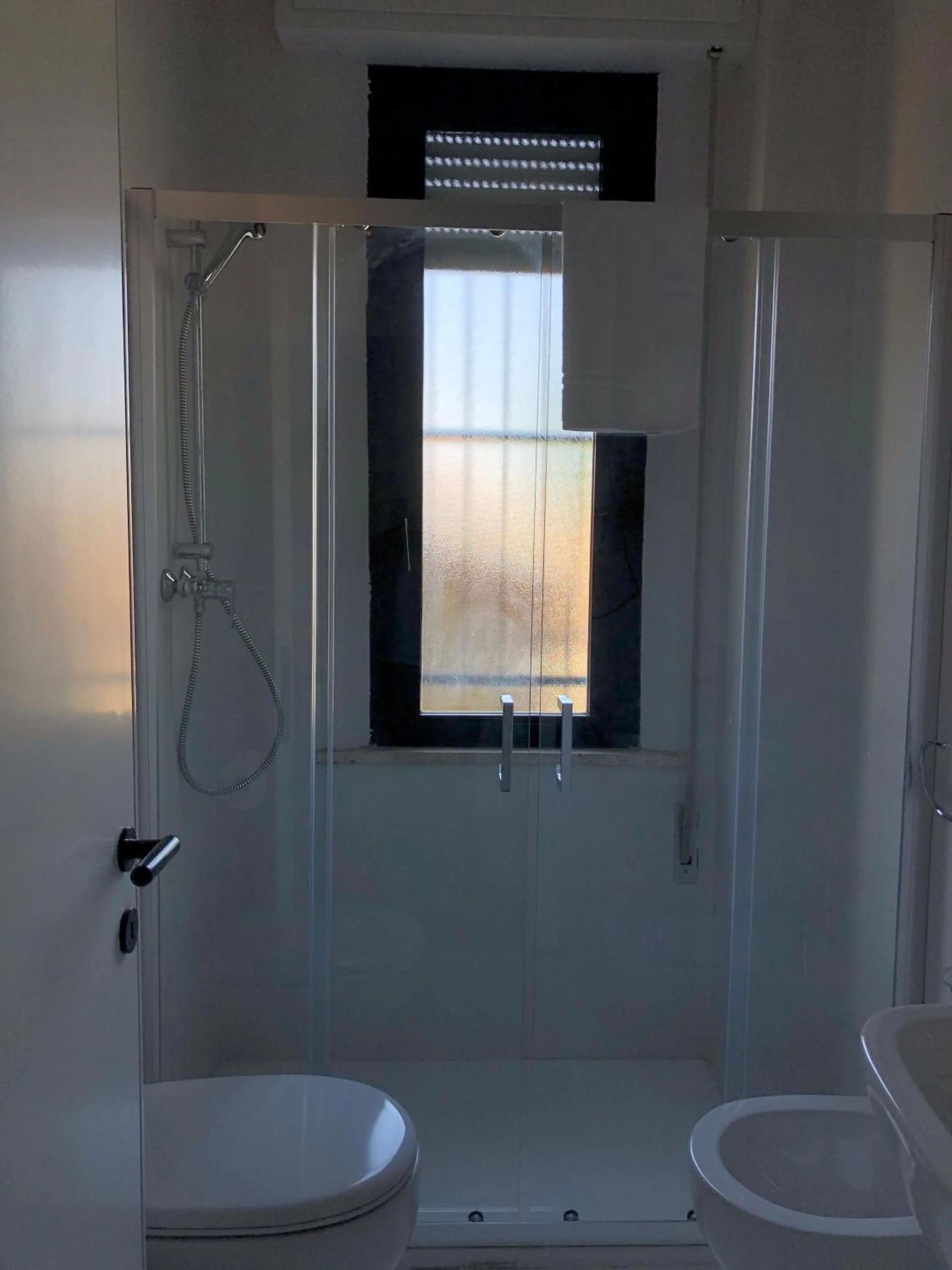 Shower in Vinsea Hotel