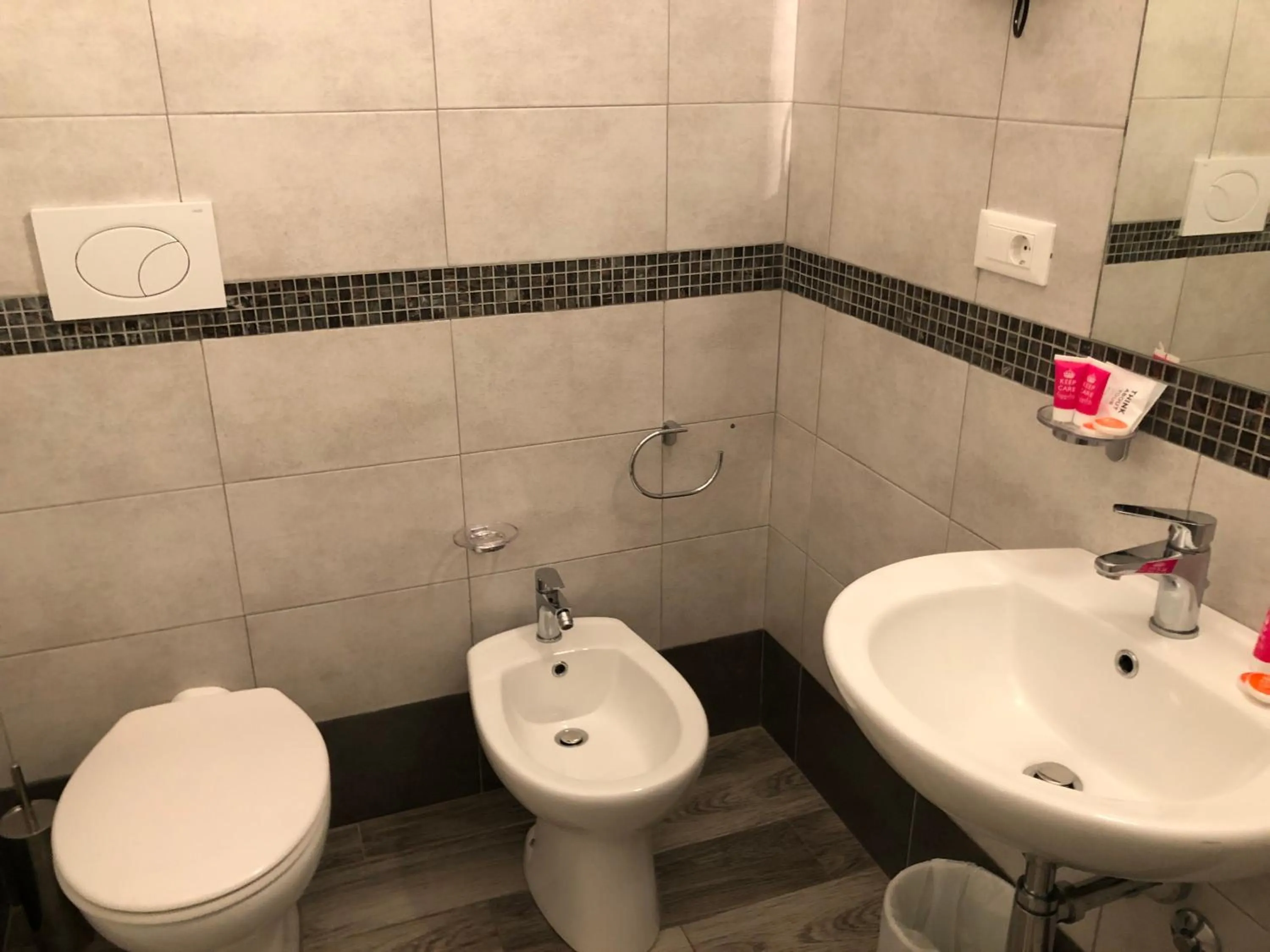 Bathroom in Vinsea Hotel