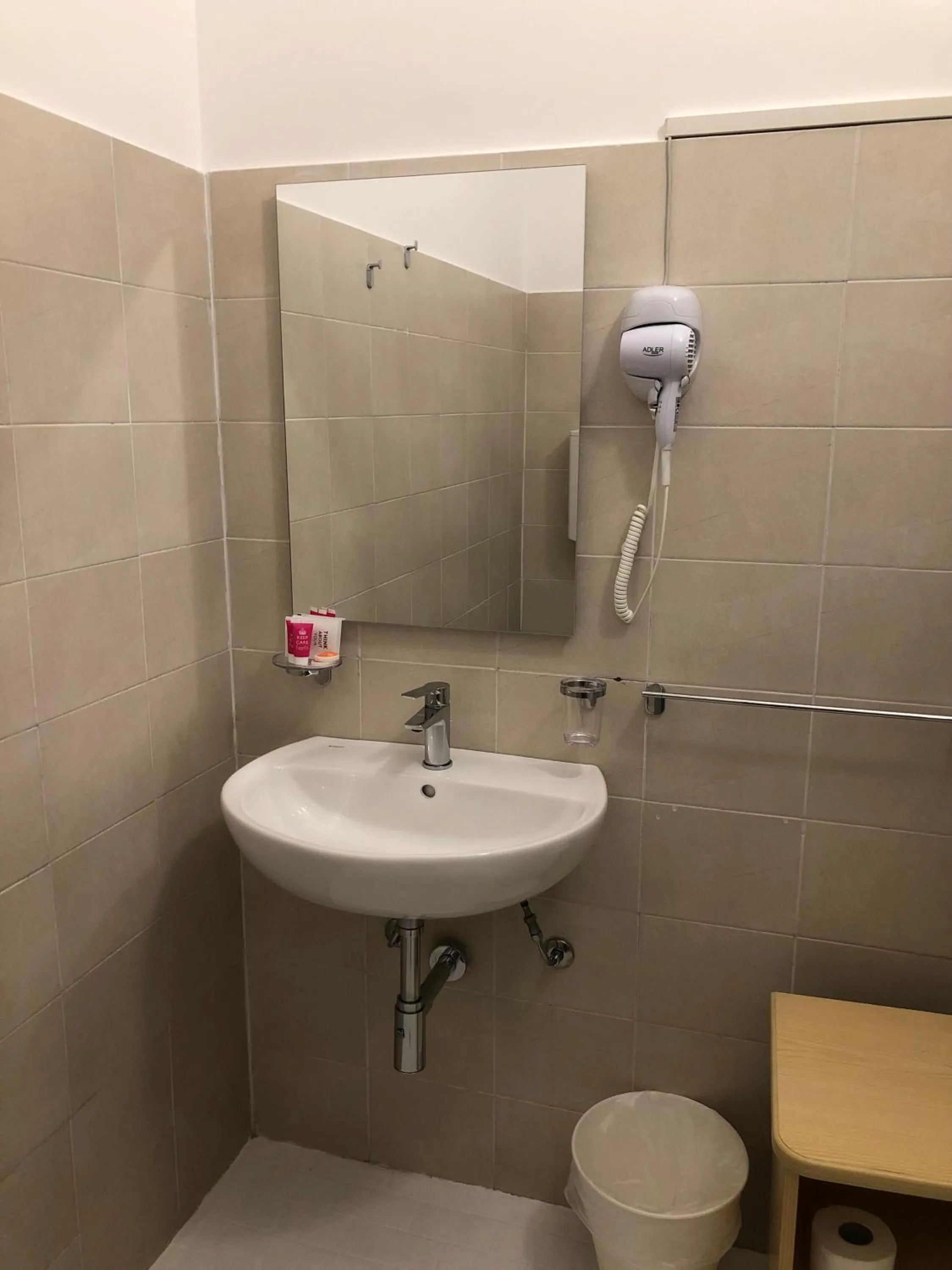 Bathroom in Vinsea Hotel