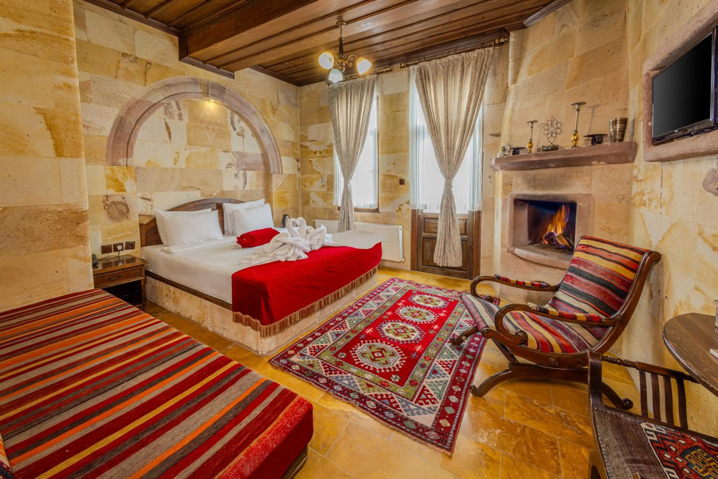 Photo of the whole room in Akuzun Stone Hotel