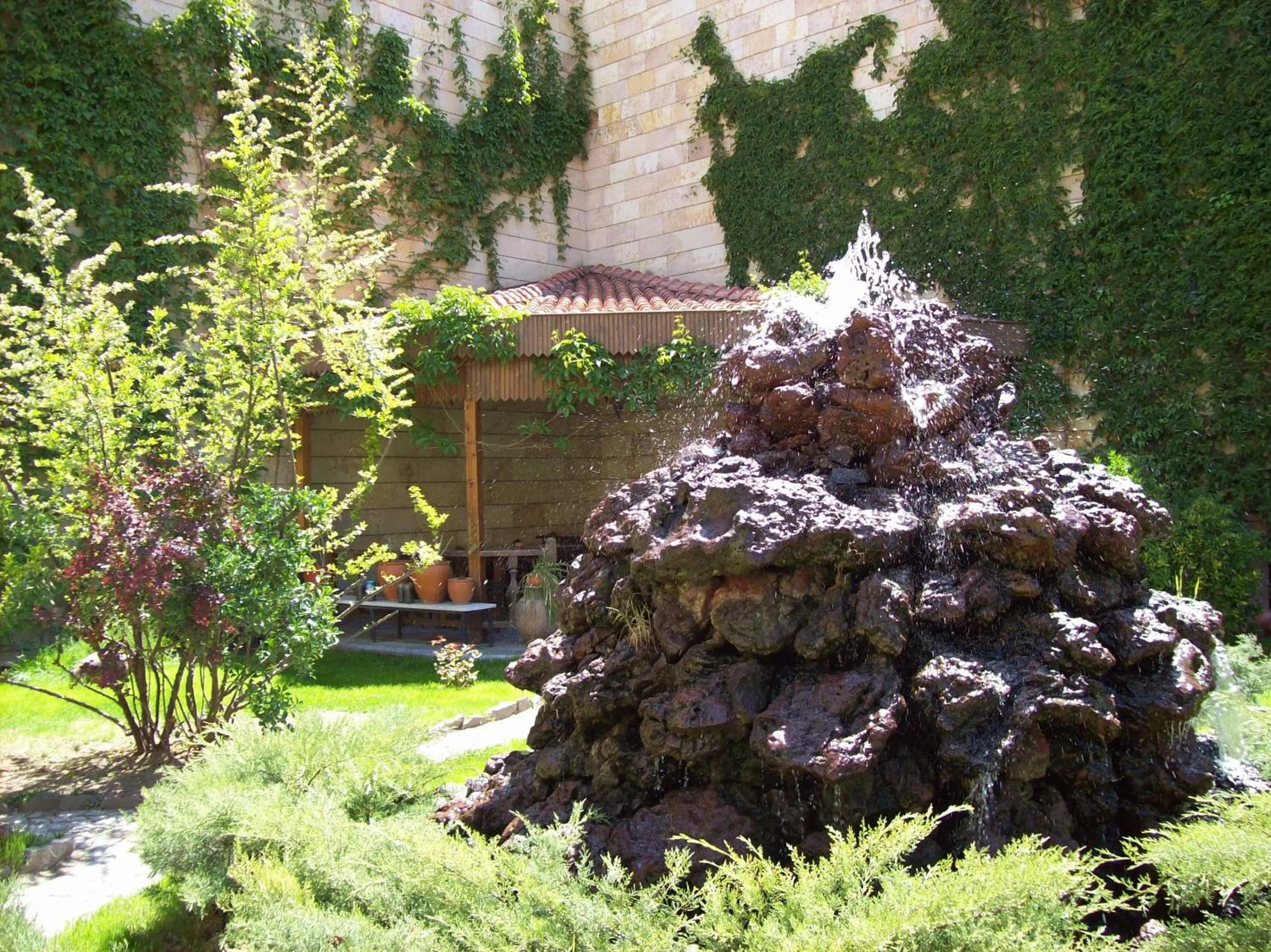 Garden in Akuzun Stone Hotel