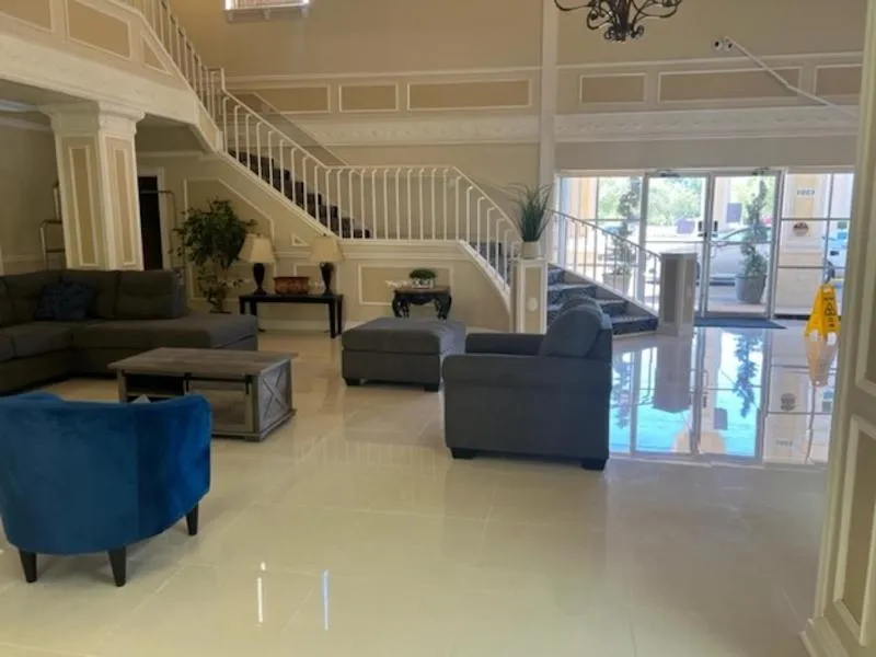 Lobby or reception in Windsor Inn of Jacksonville