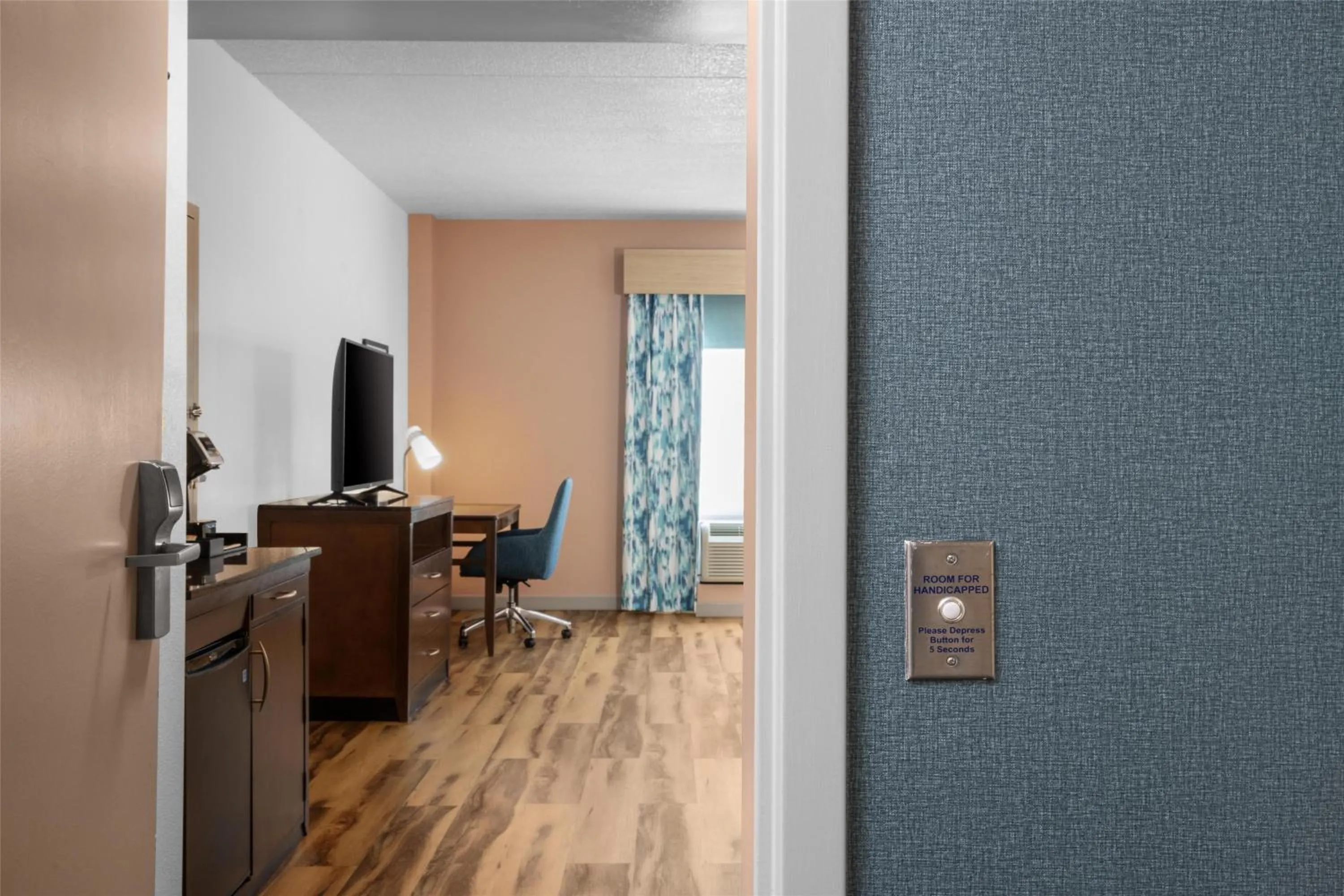 Bedroom in Hilton Garden Inn Pascagoula