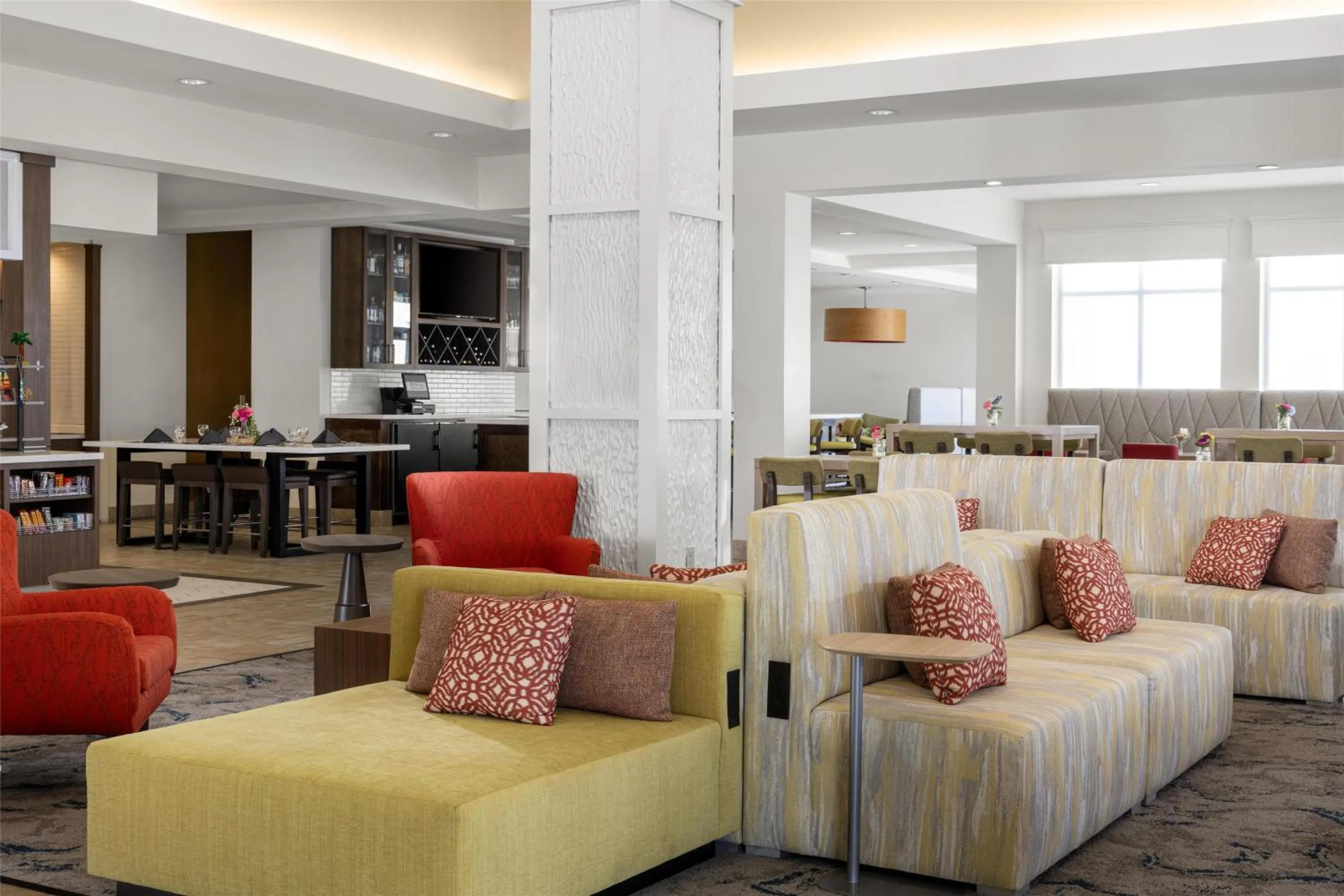 Lobby or reception in Hilton Garden Inn Pascagoula