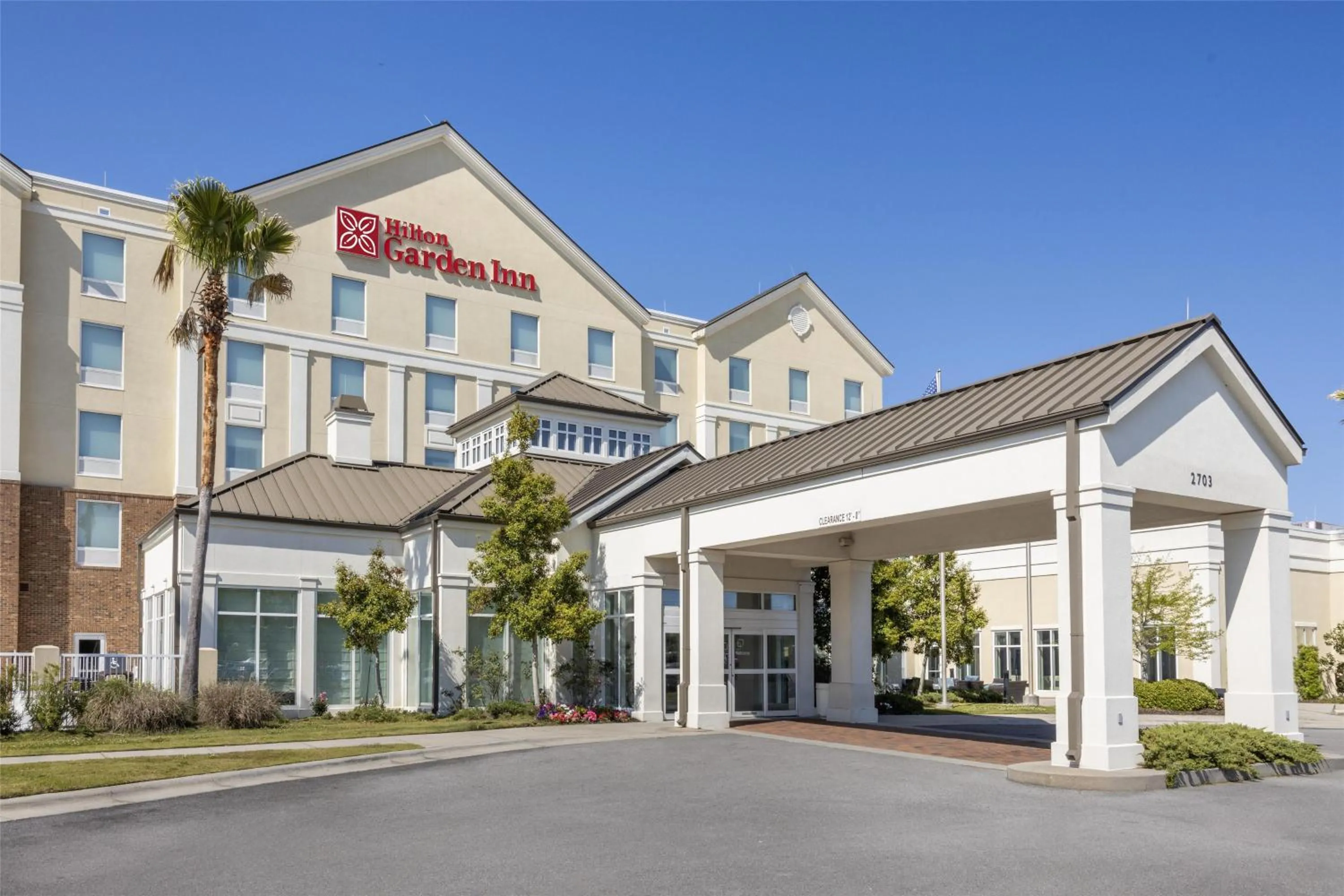 Property building in Hilton Garden Inn Pascagoula