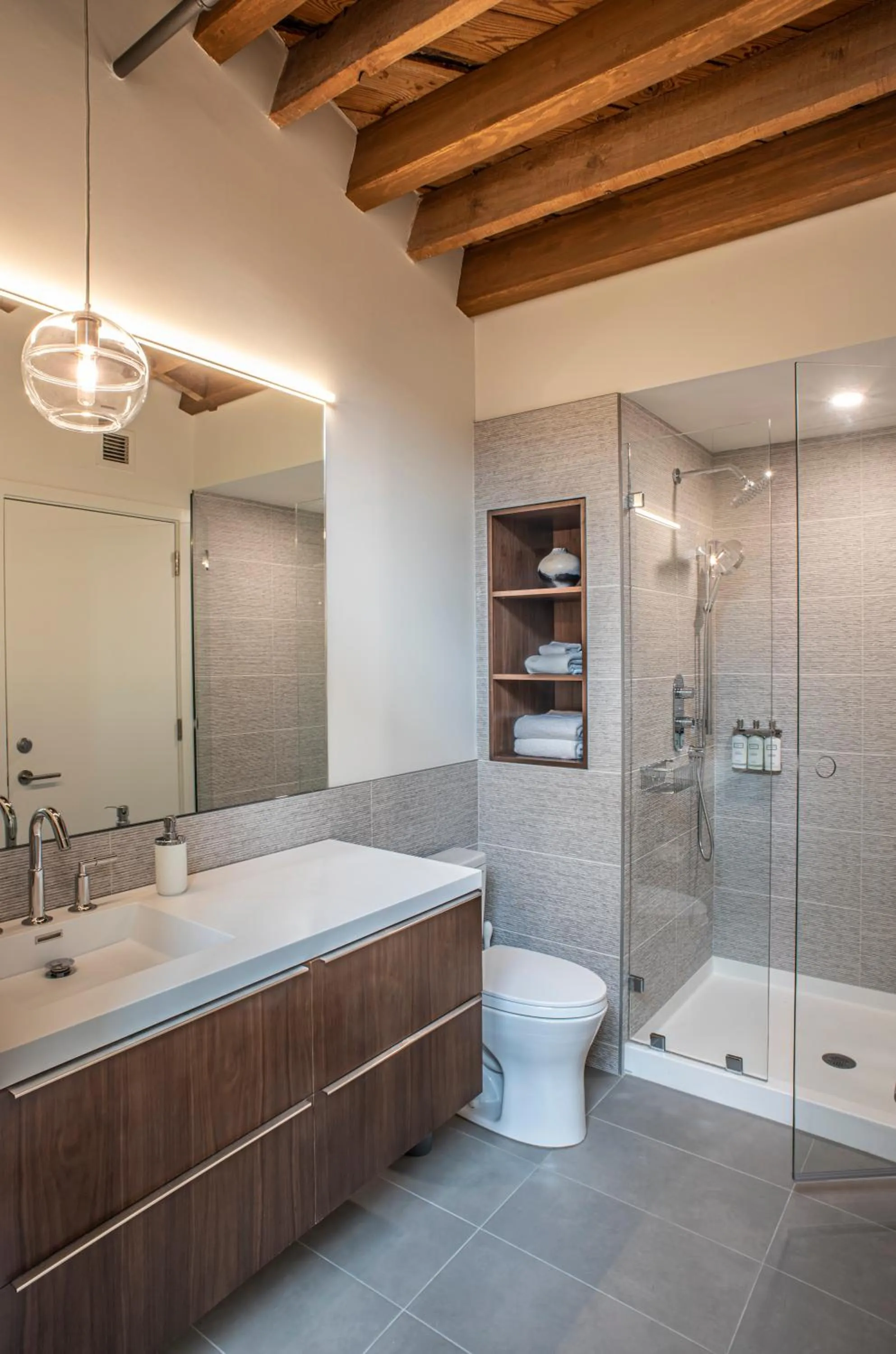 Bathroom in Elevation Lofts Hotel