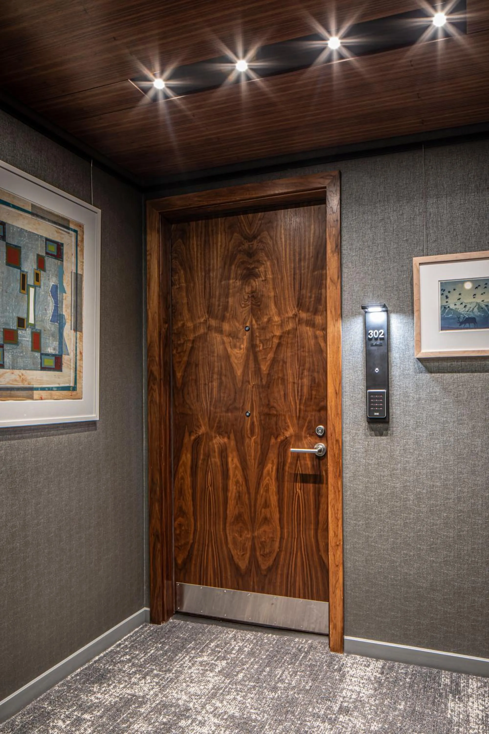 Facade/entrance in Elevation Lofts Hotel