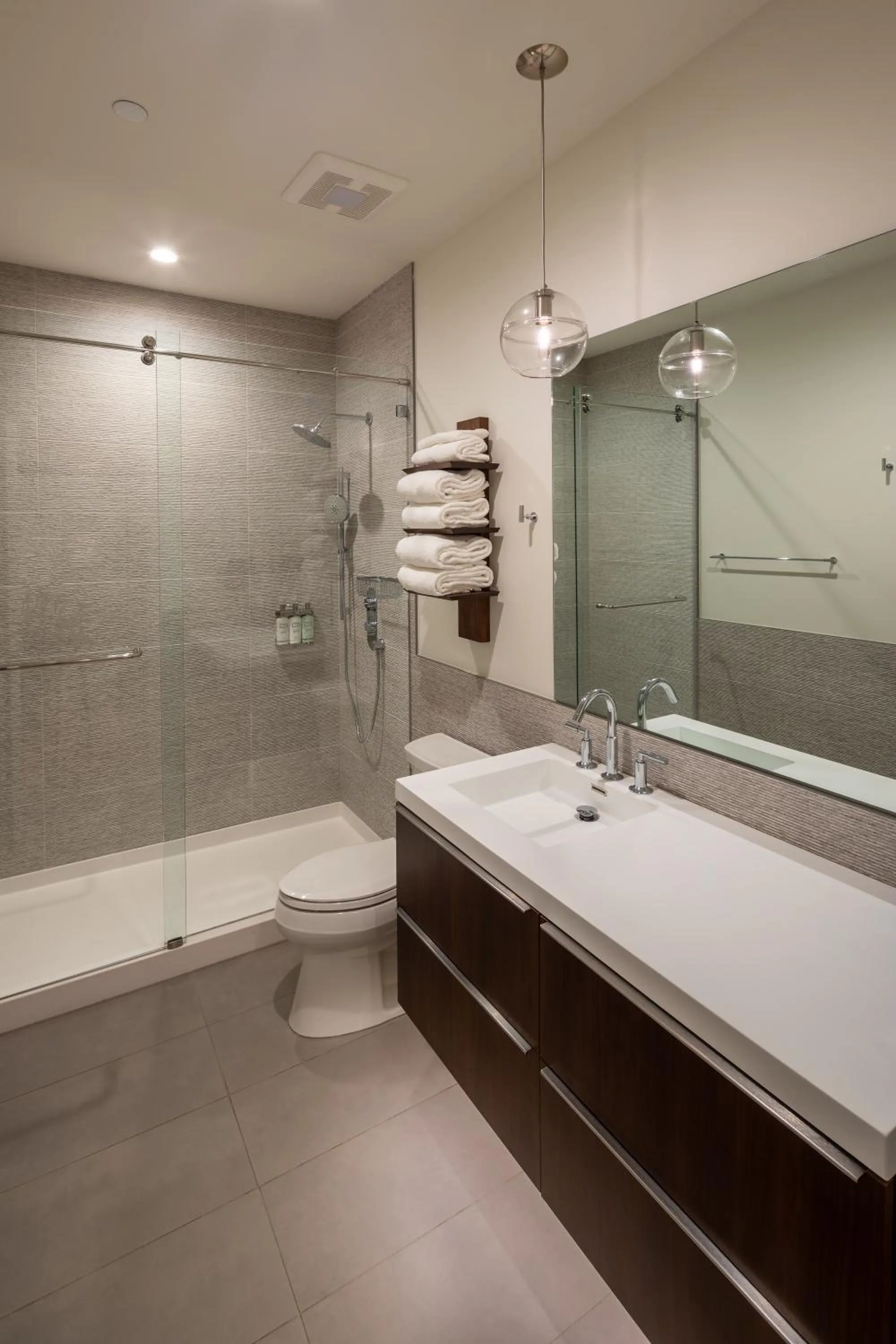 Bathroom in Elevation Lofts Hotel