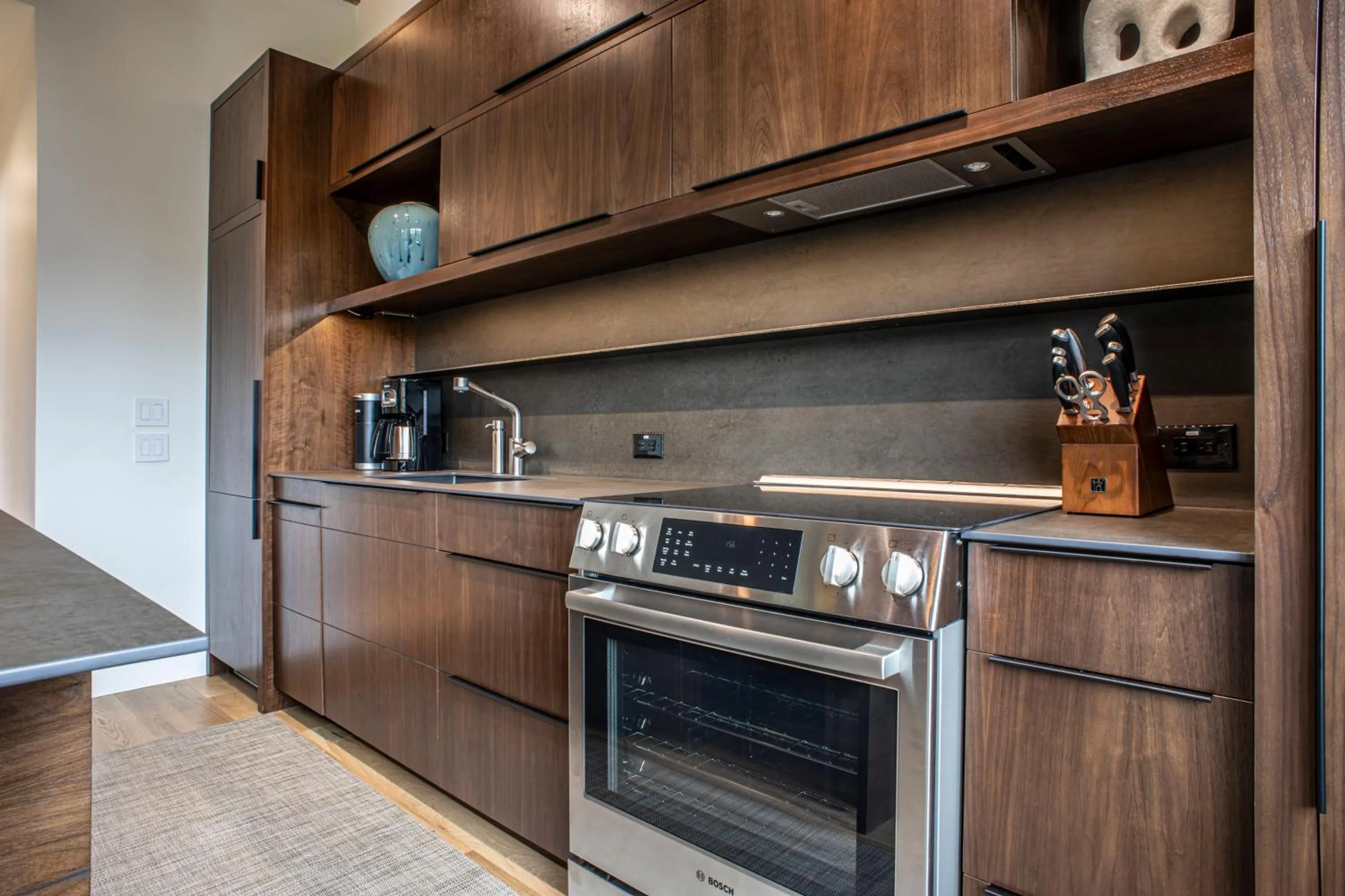 Coffee/tea facilities in Elevation Lofts Hotel