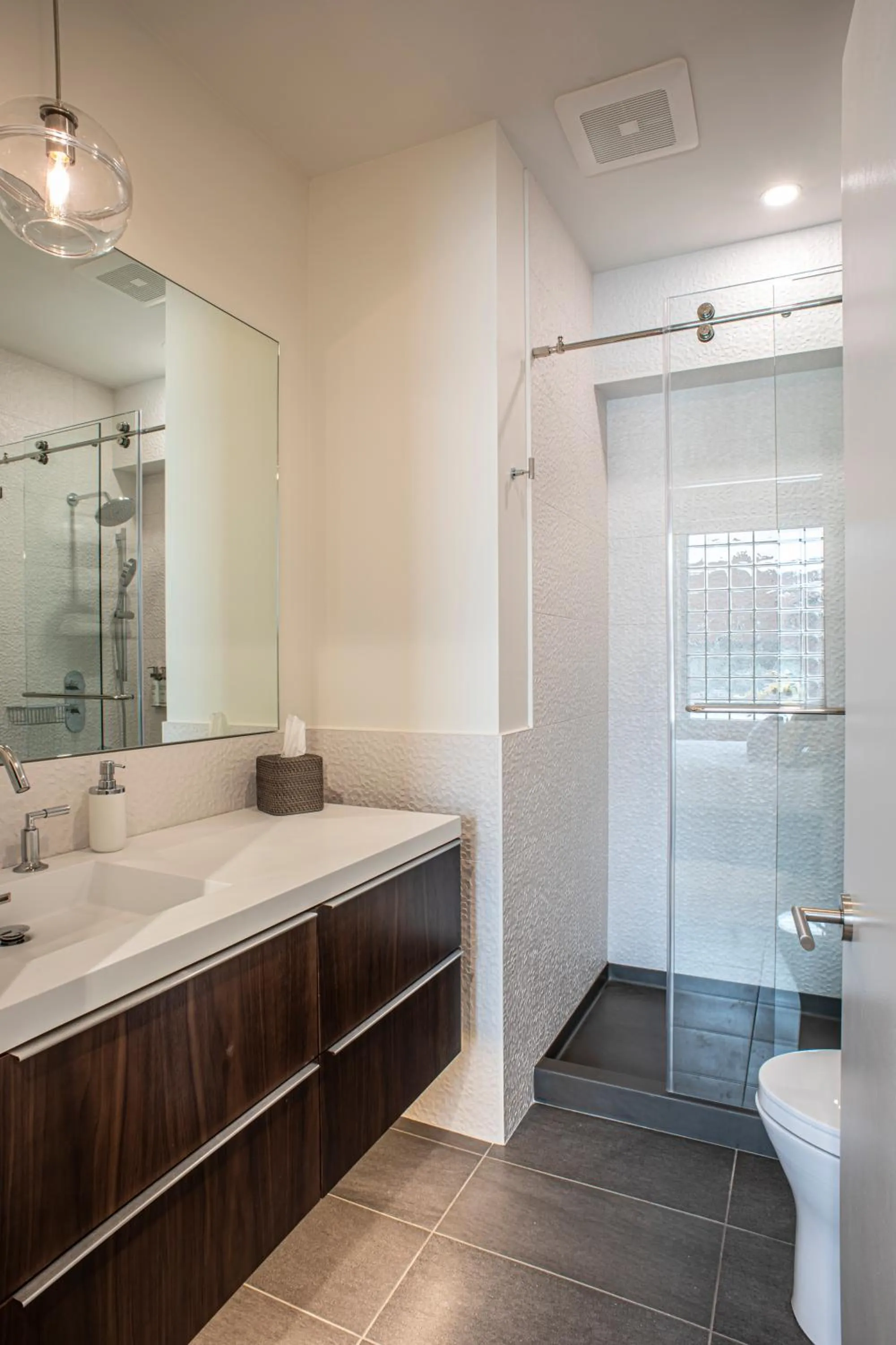 Bathroom in Elevation Lofts Hotel