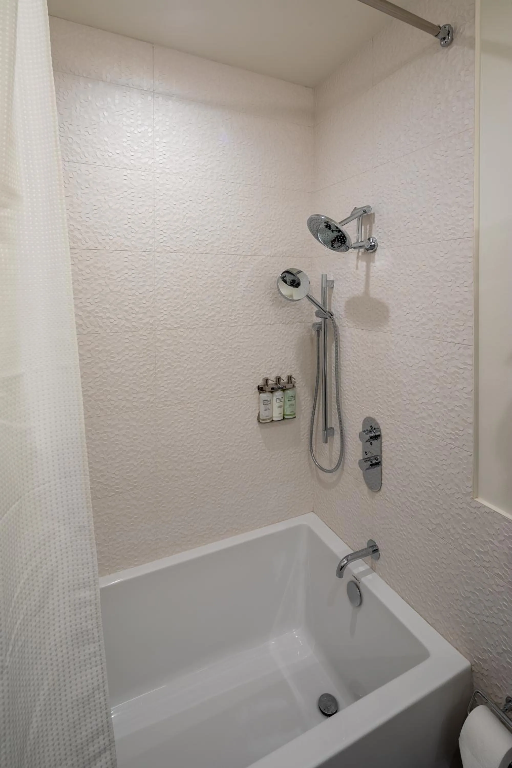 Bathroom in Elevation Lofts Hotel