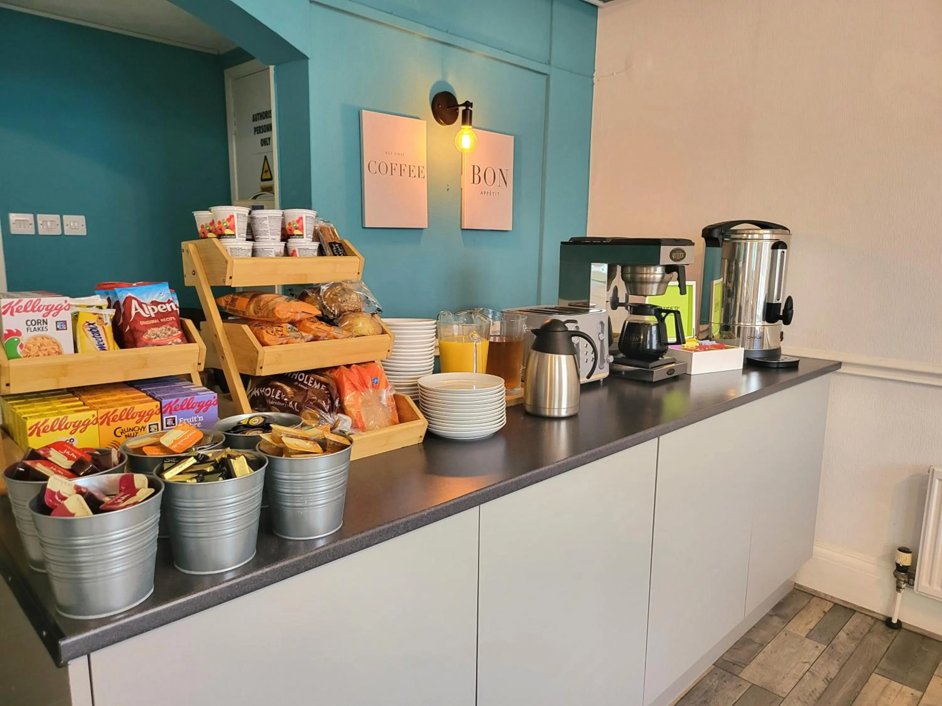 Buffet breakfast in Beach Hotel Torbay B&B