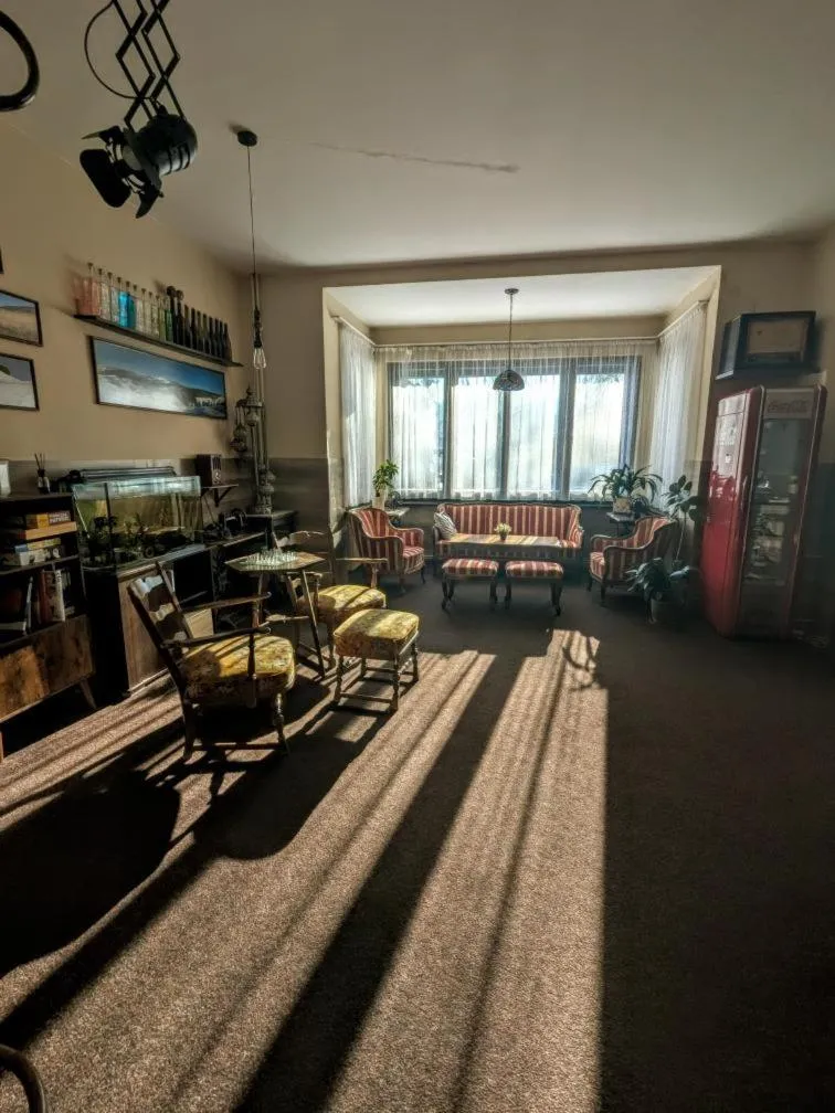 Communal lounge/ TV room in Hotel Alfa