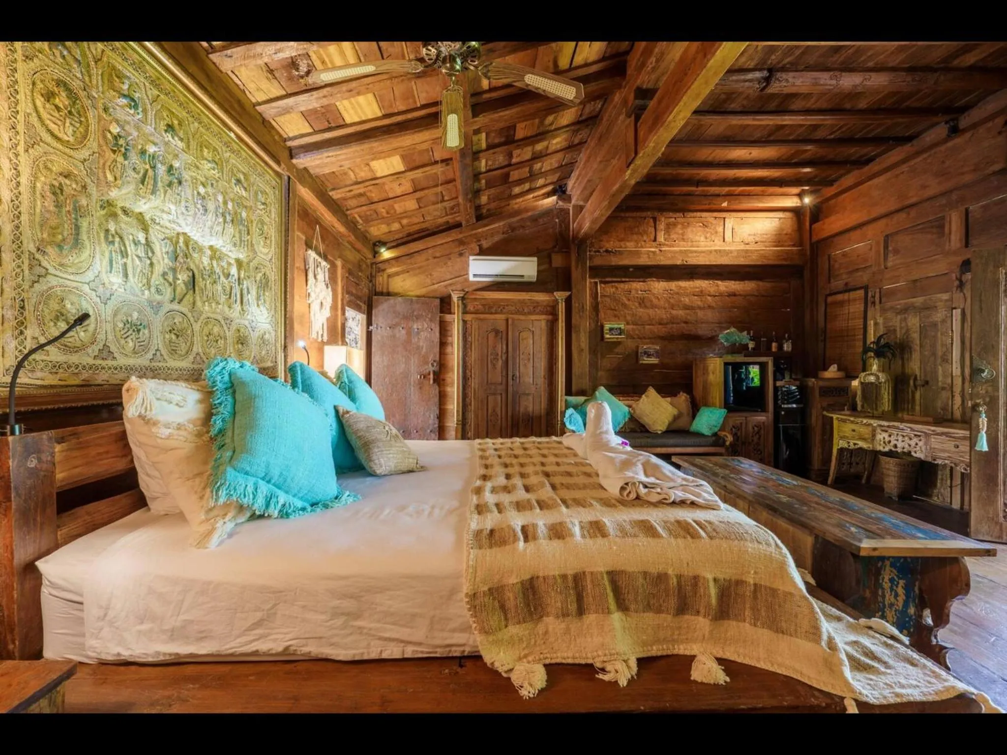 Bedroom, Bed in Louka Beach Bali