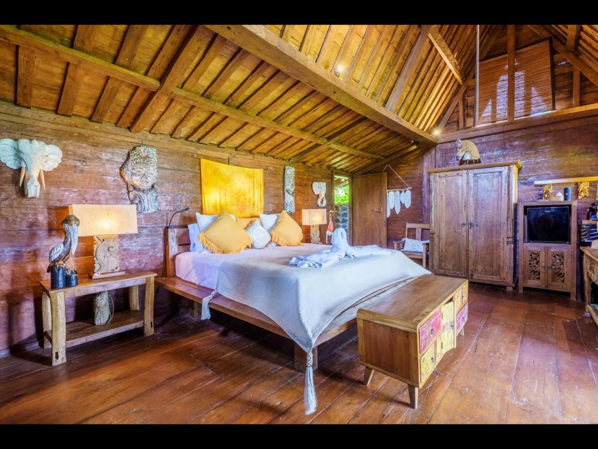 Bedroom, Bed in Louka Beach Bali