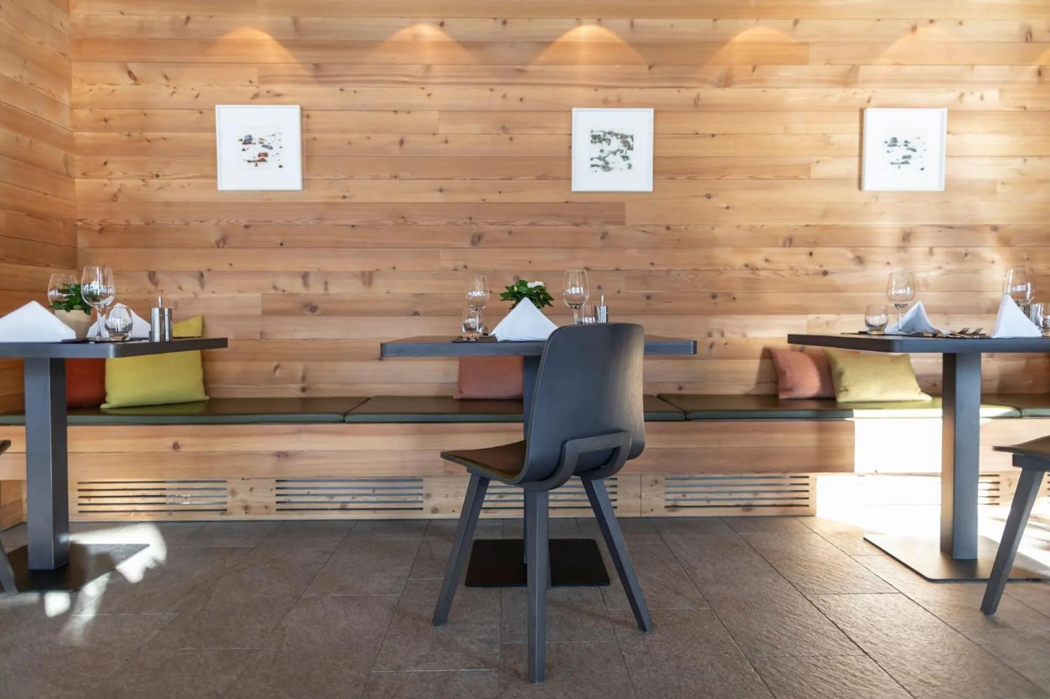 Restaurant/places to eat in Longhin Maloja B&B