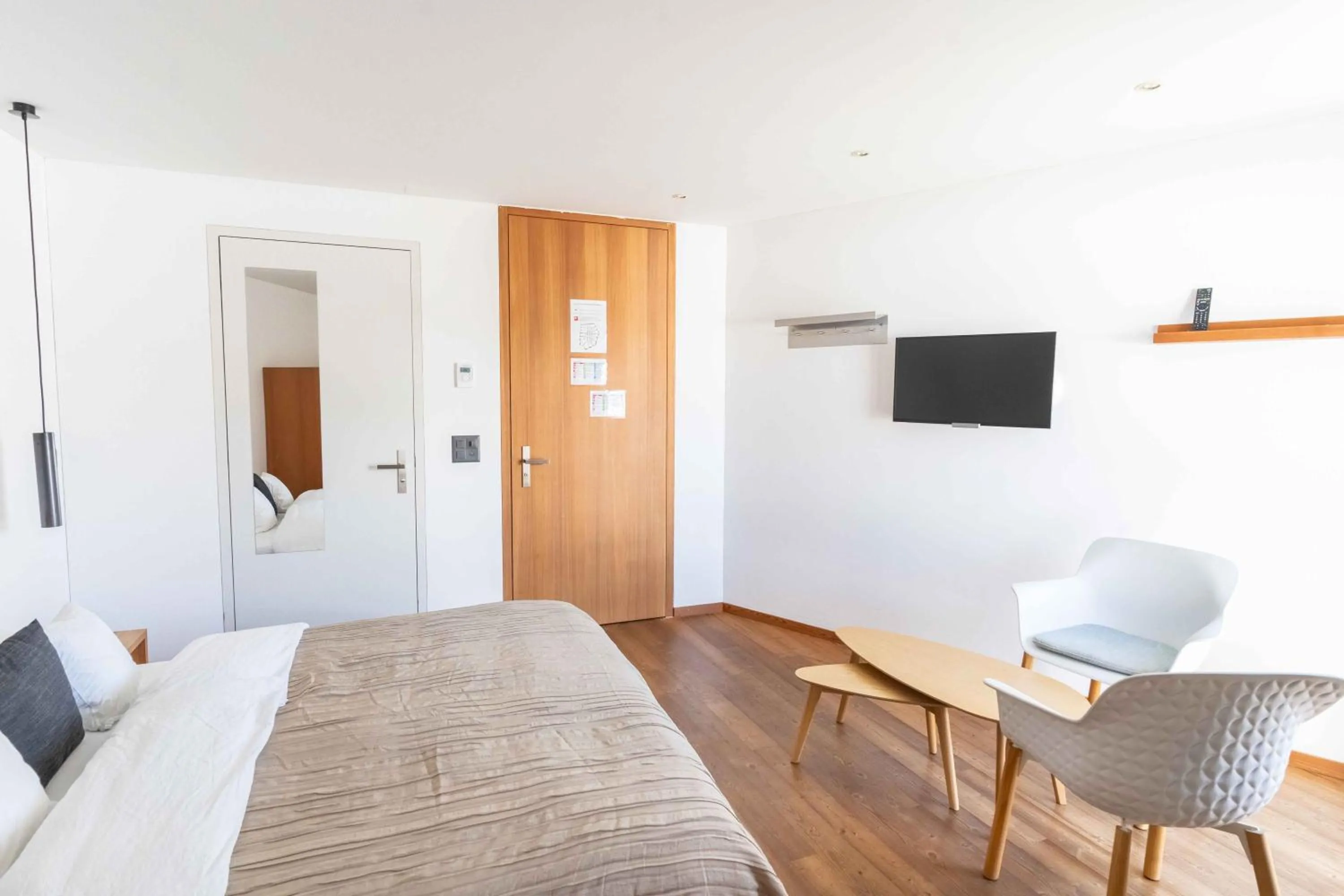 Bedroom, Bed in Longhin Maloja B&B