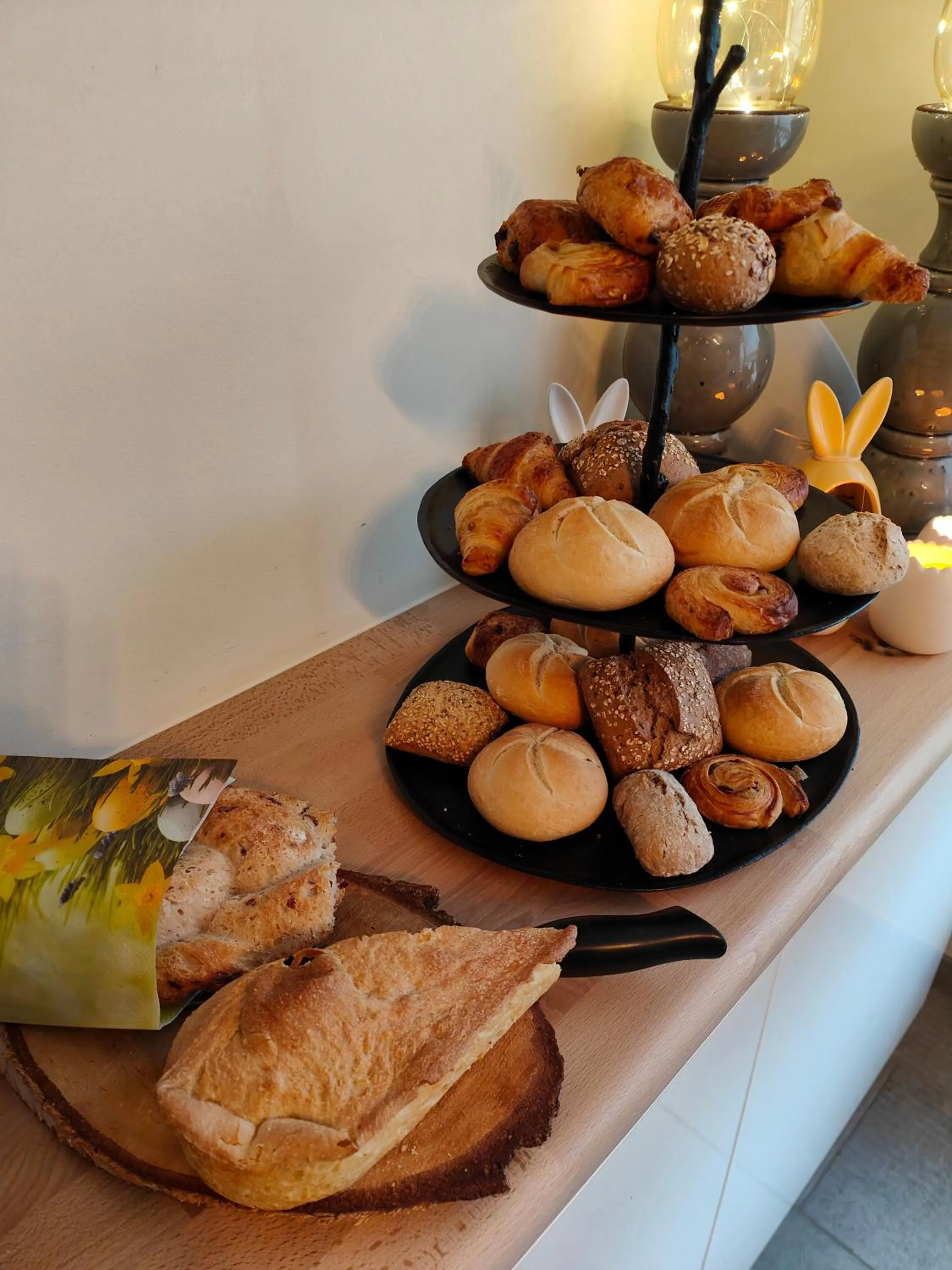 Buffet breakfast in B&B Maison Durbois