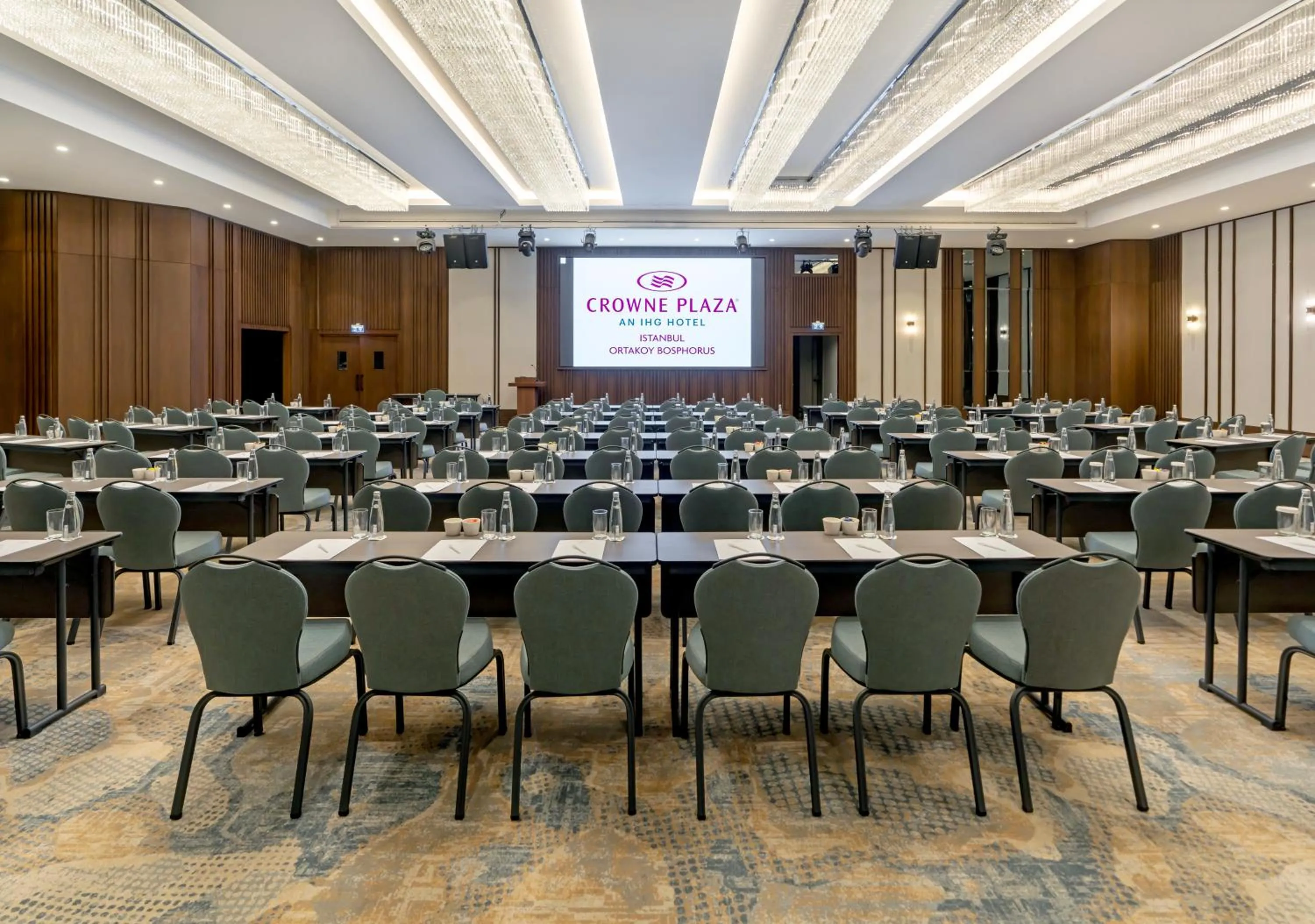Banquet/Function facilities in Crowne Plaza Istanbul - Ortakoy Bosphorus by IHG