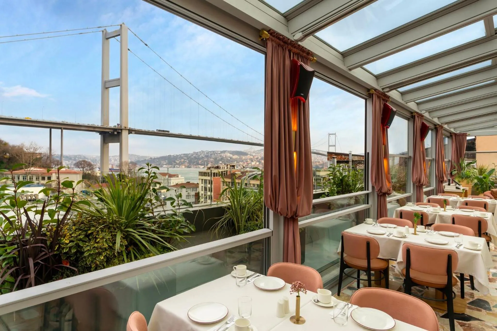 Breakfast in Crowne Plaza Istanbul - Ortakoy Bosphorus by IHG