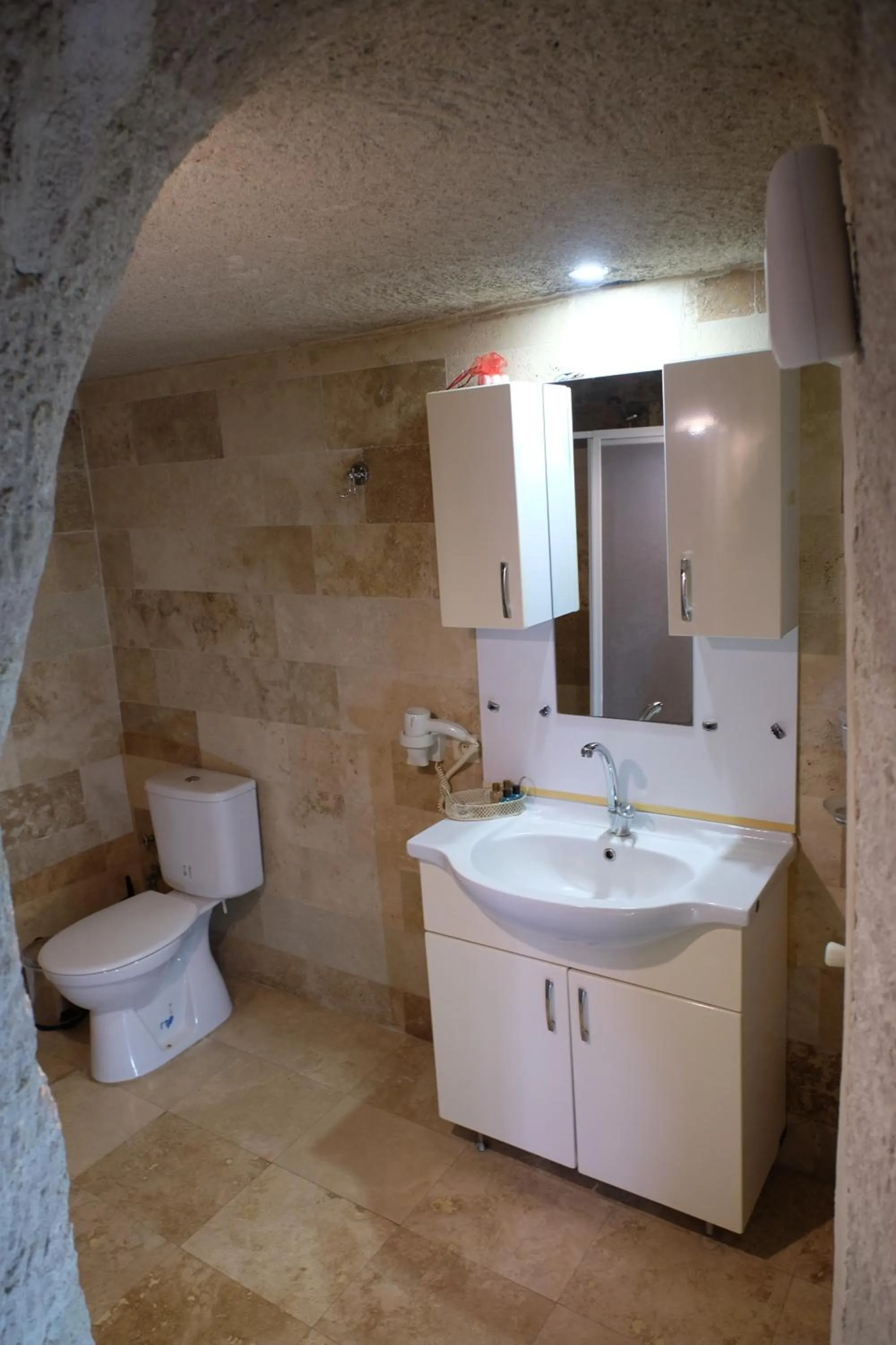 Shower in Anatolia cave hotel Pension