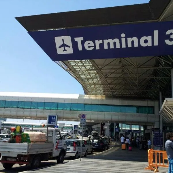 THE HOUSE FIERA di ROMA AEROPORTO FIUMICINO