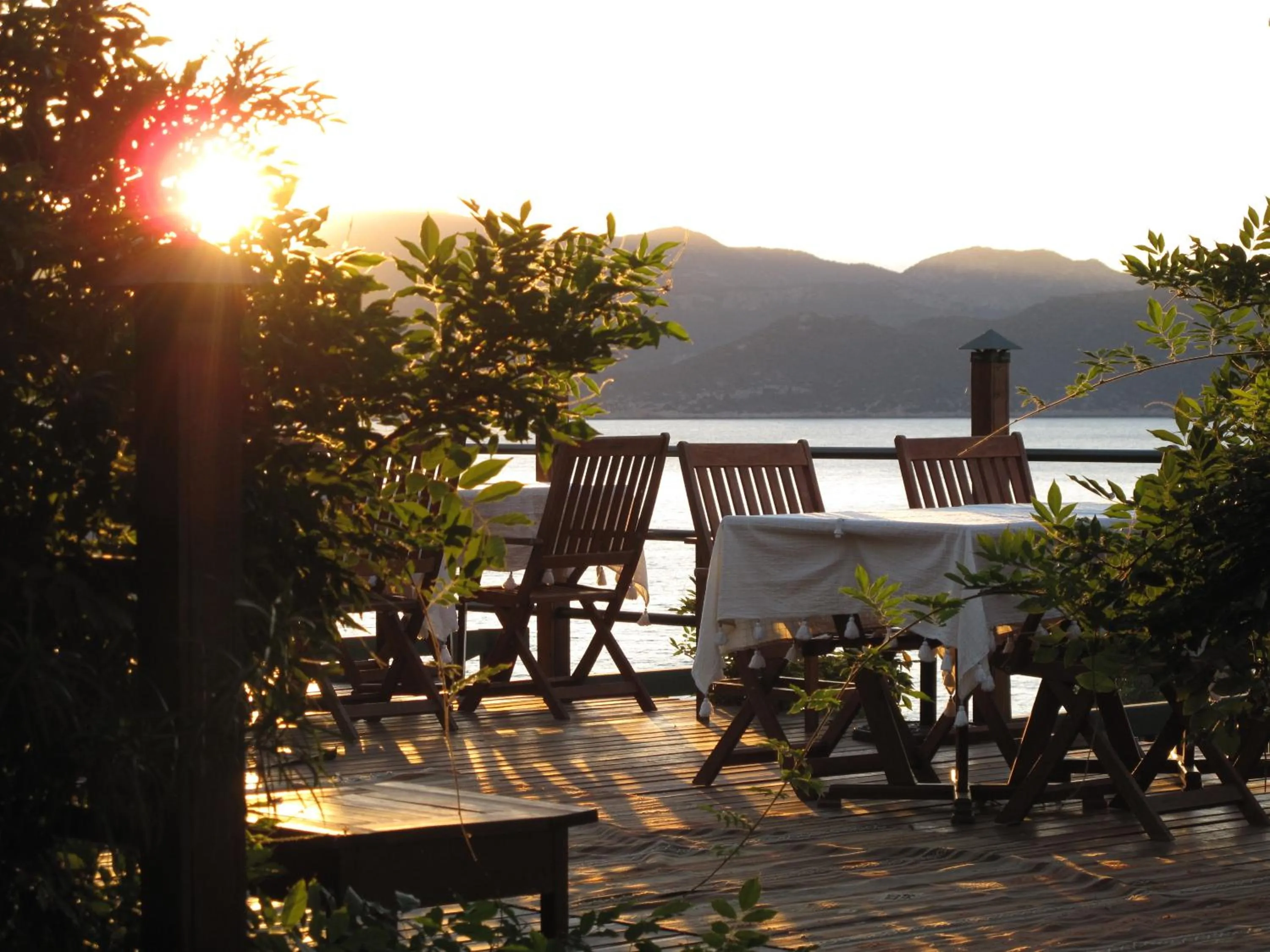 Restaurant/places to eat in Diva Residence Allsuite Hotel