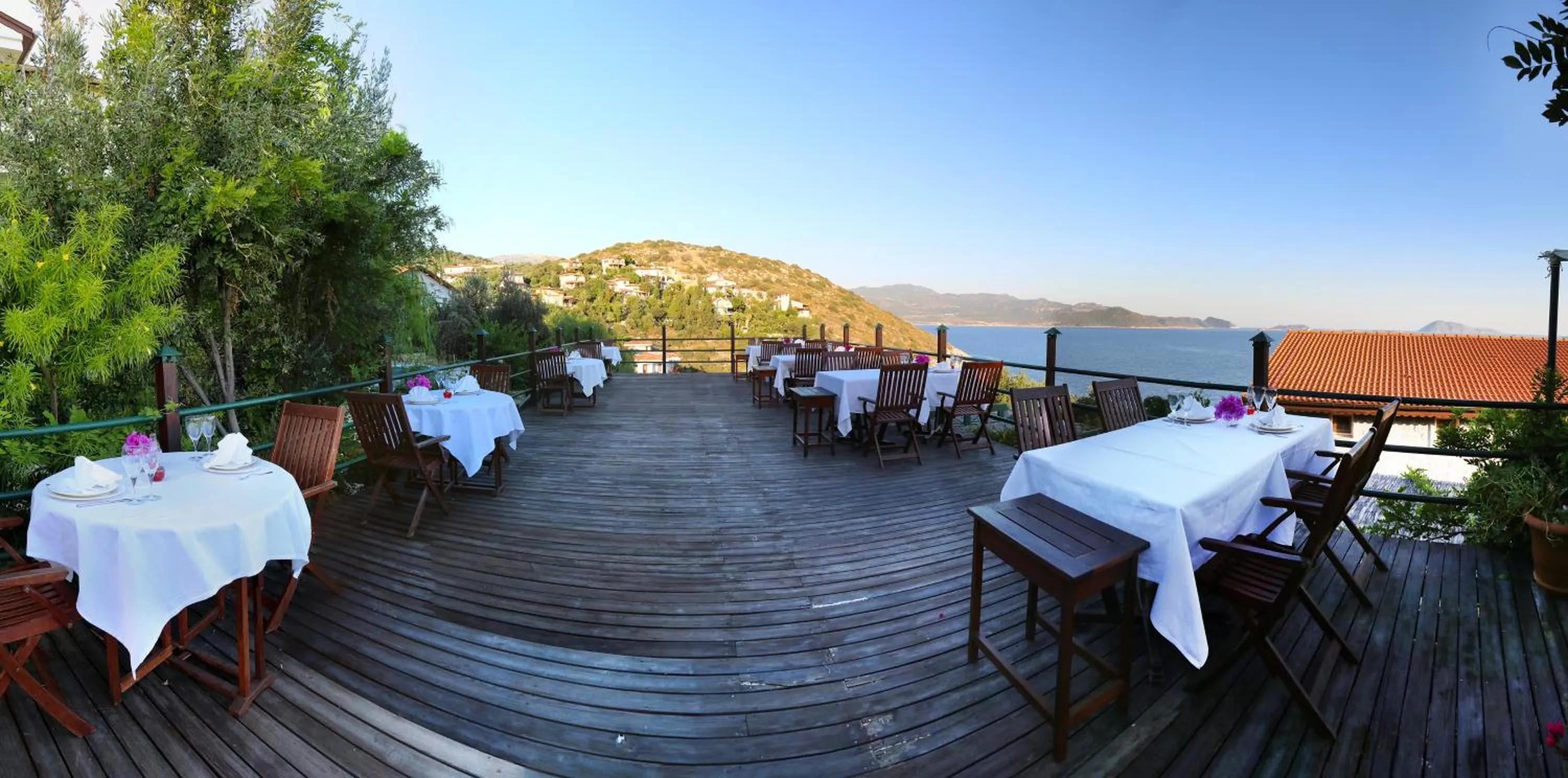 Restaurant/places to eat in Diva Residence Allsuite Hotel