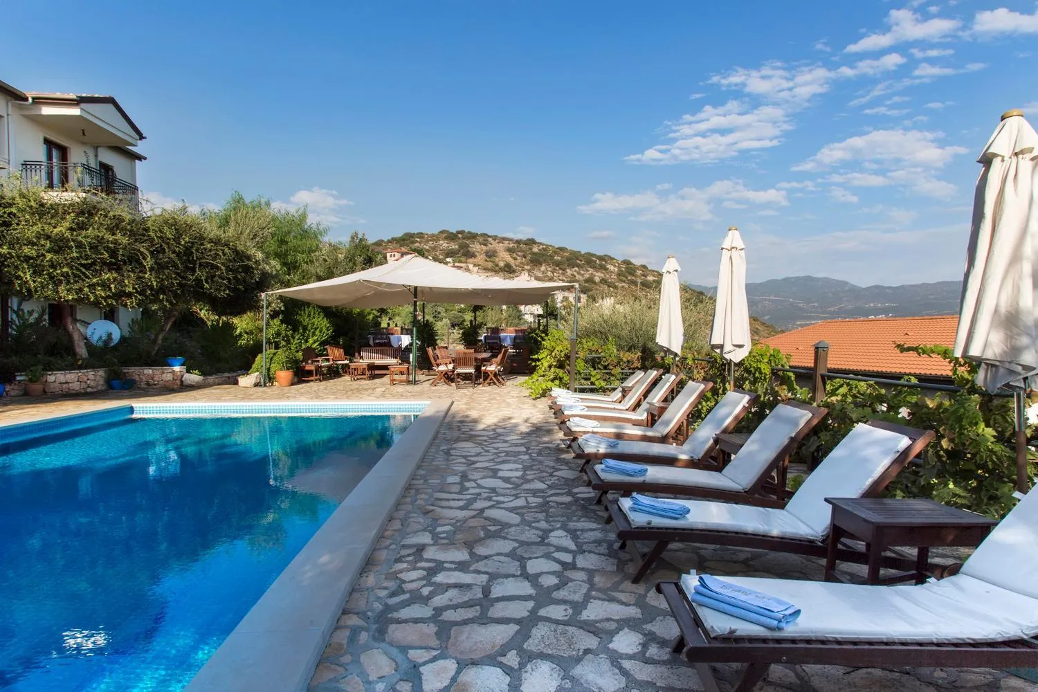 Swimming pool in Diva Residence Allsuite Hotel