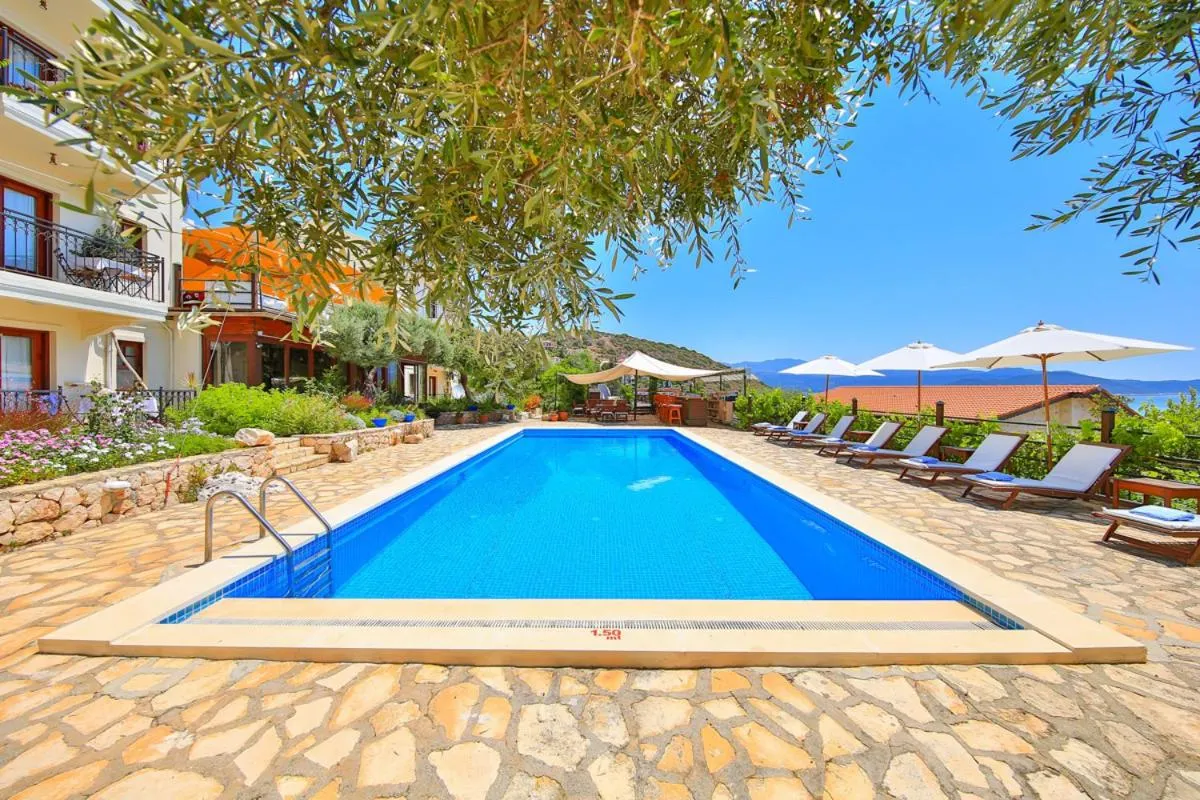 Swimming pool in Diva Residence Allsuite Hotel