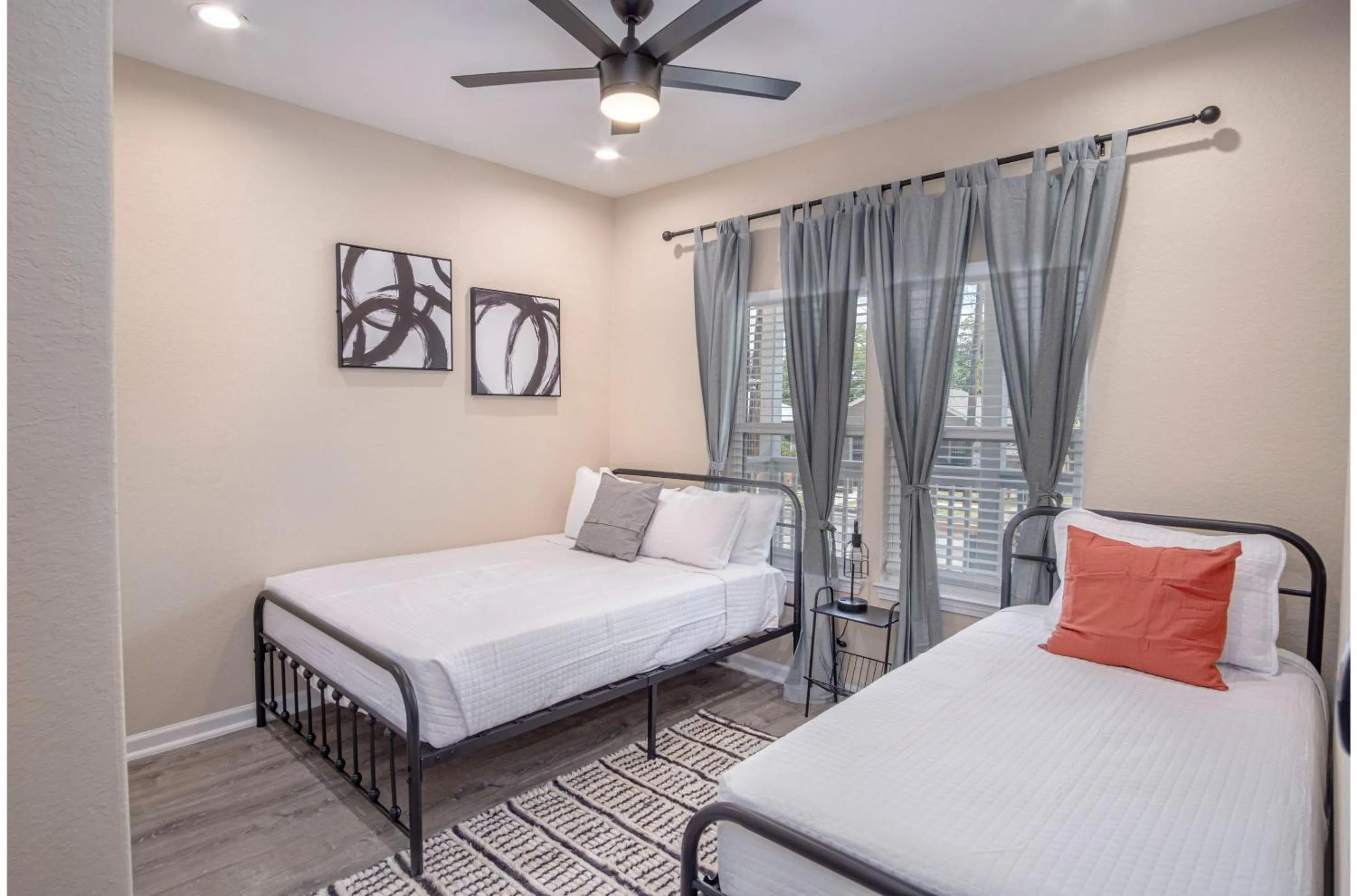 Bed in Beautiful Fenced 3BR 2BA Near Exciting Downtown