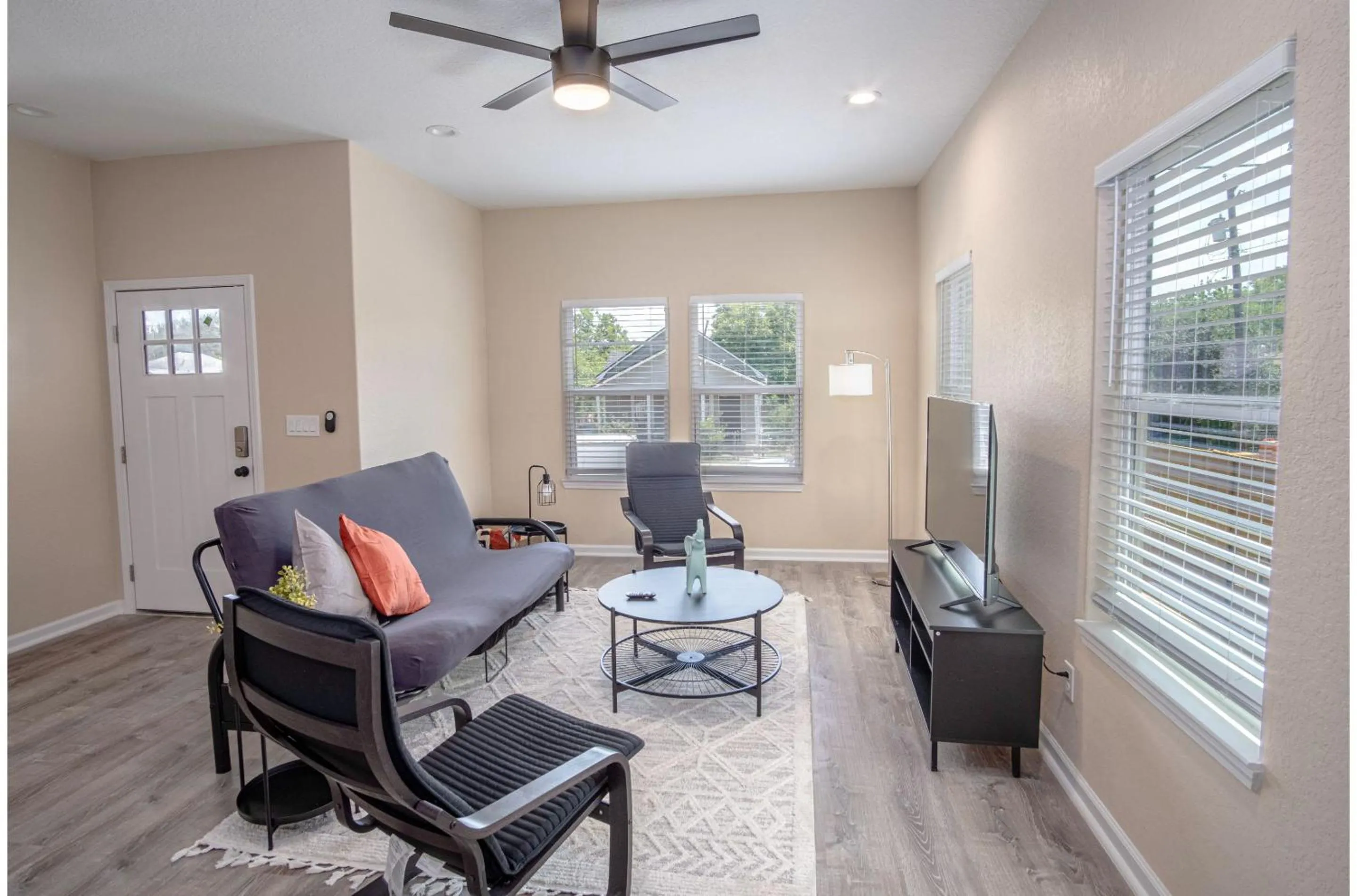 Living room in Beautiful Fenced 3BR 2BA Near Exciting Downtown