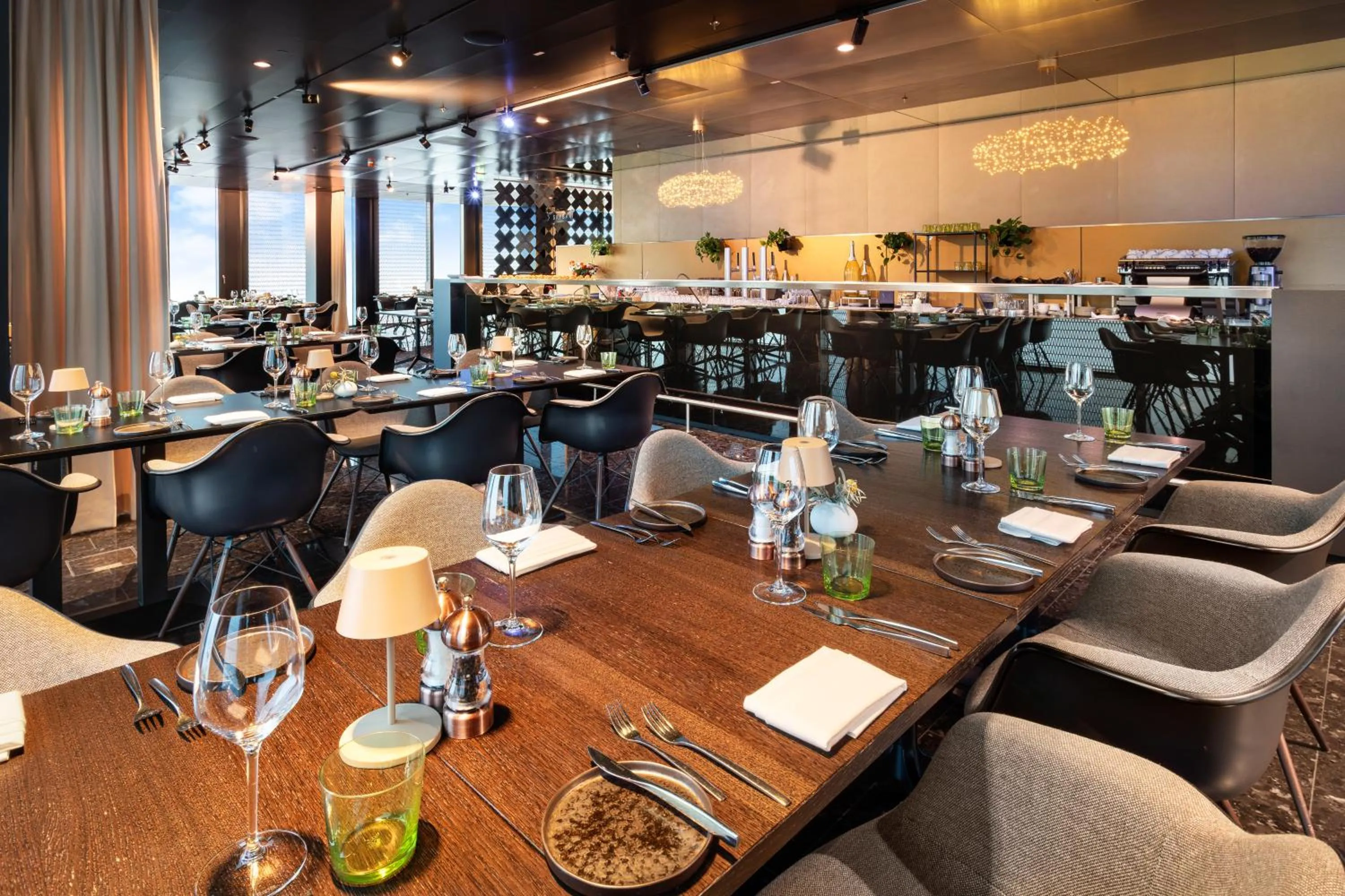 Restaurant/places to eat in Melia Vienna