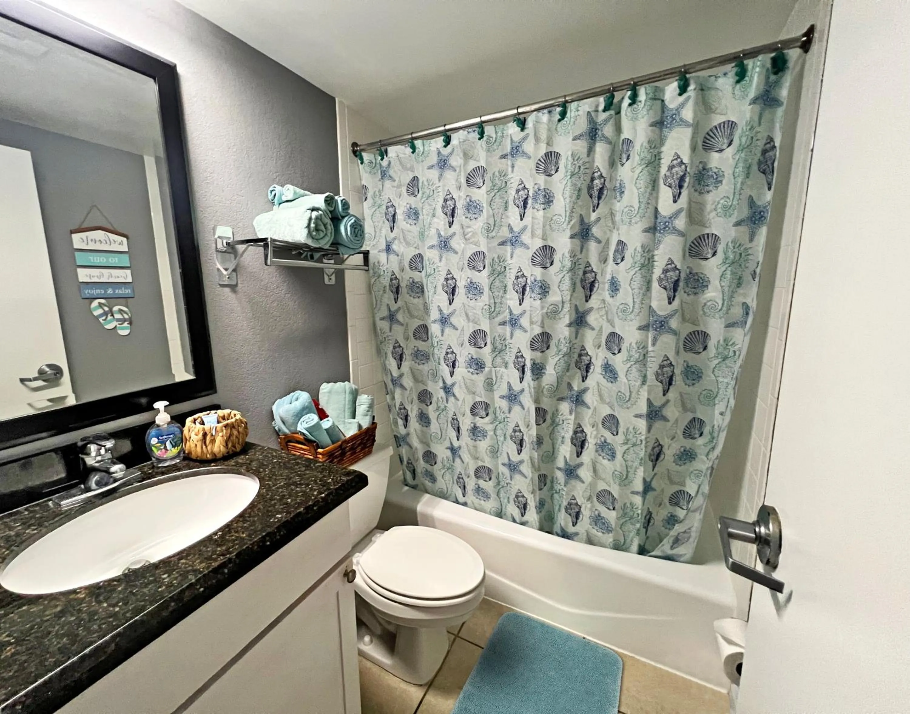 Decorative detail in Little Harbor #205 the place to stay