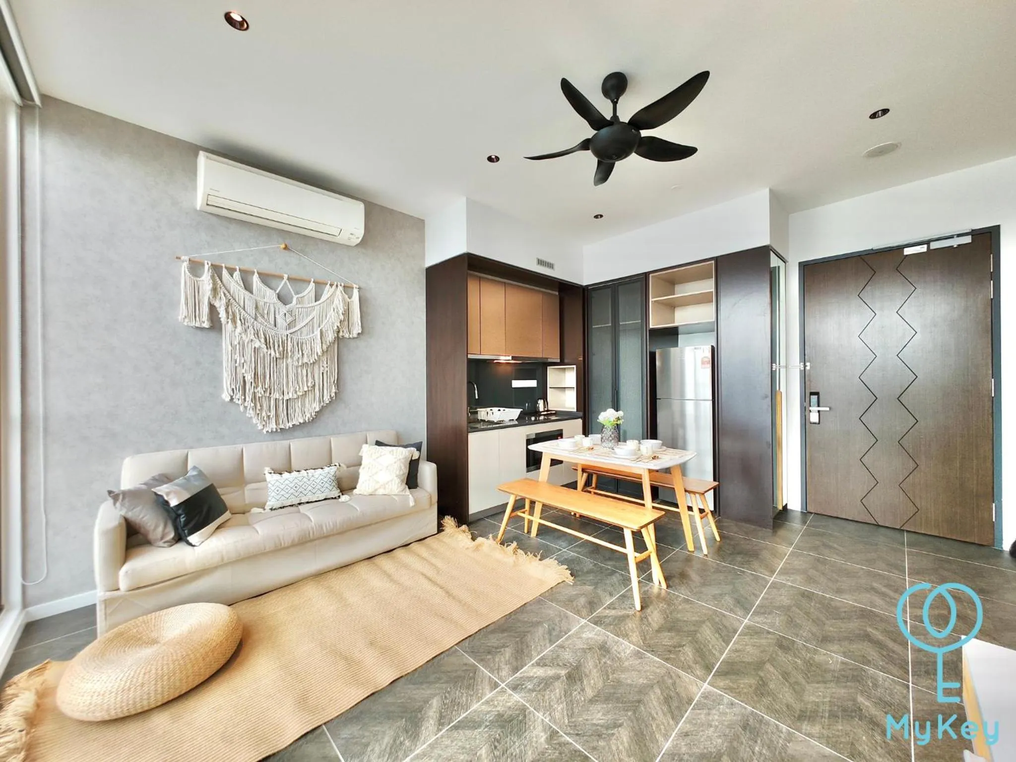 Living room in Scarletz Suites KLCC by MyKey