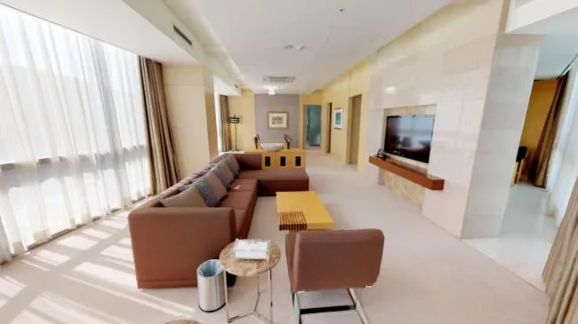 High1 Grand Hotel Convention Tower