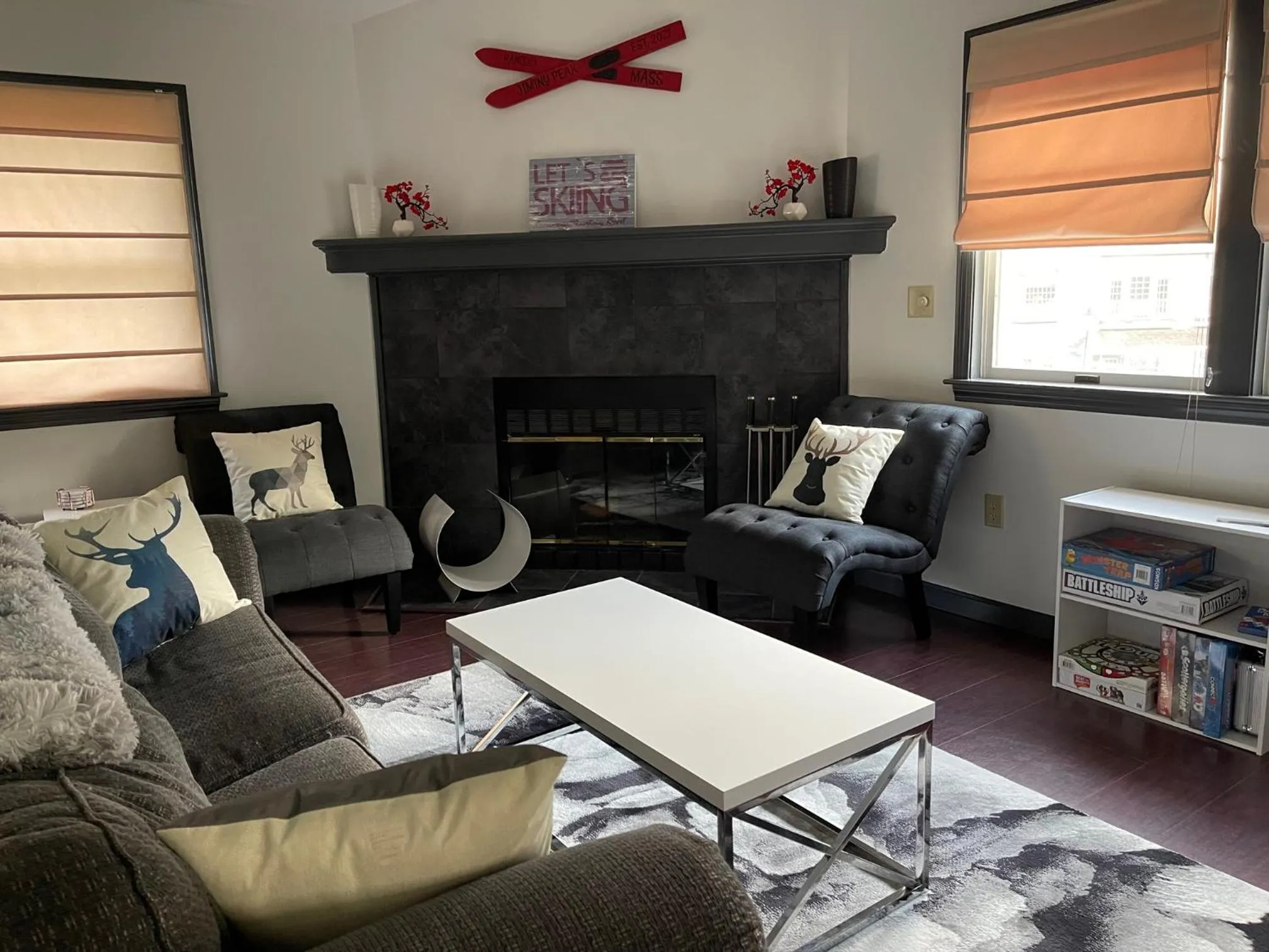 Living room in Gorgeous Ski On/Off 2 BR Sleeps 8 Jiminy-Must See Luxury