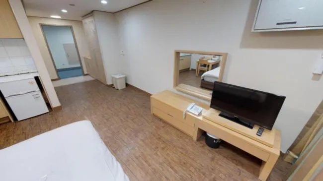 Bed in High1 Condominium